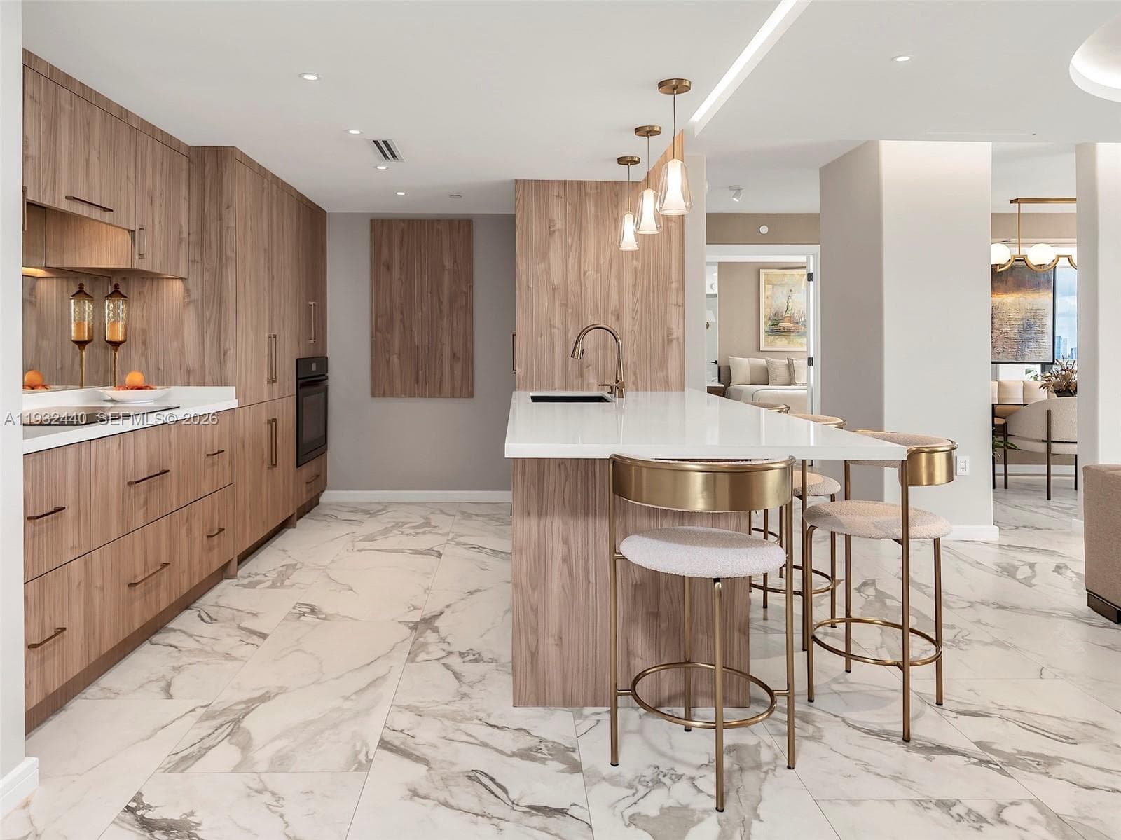9 Island Ave # 2104, Miami Beach FL 33139 — 3