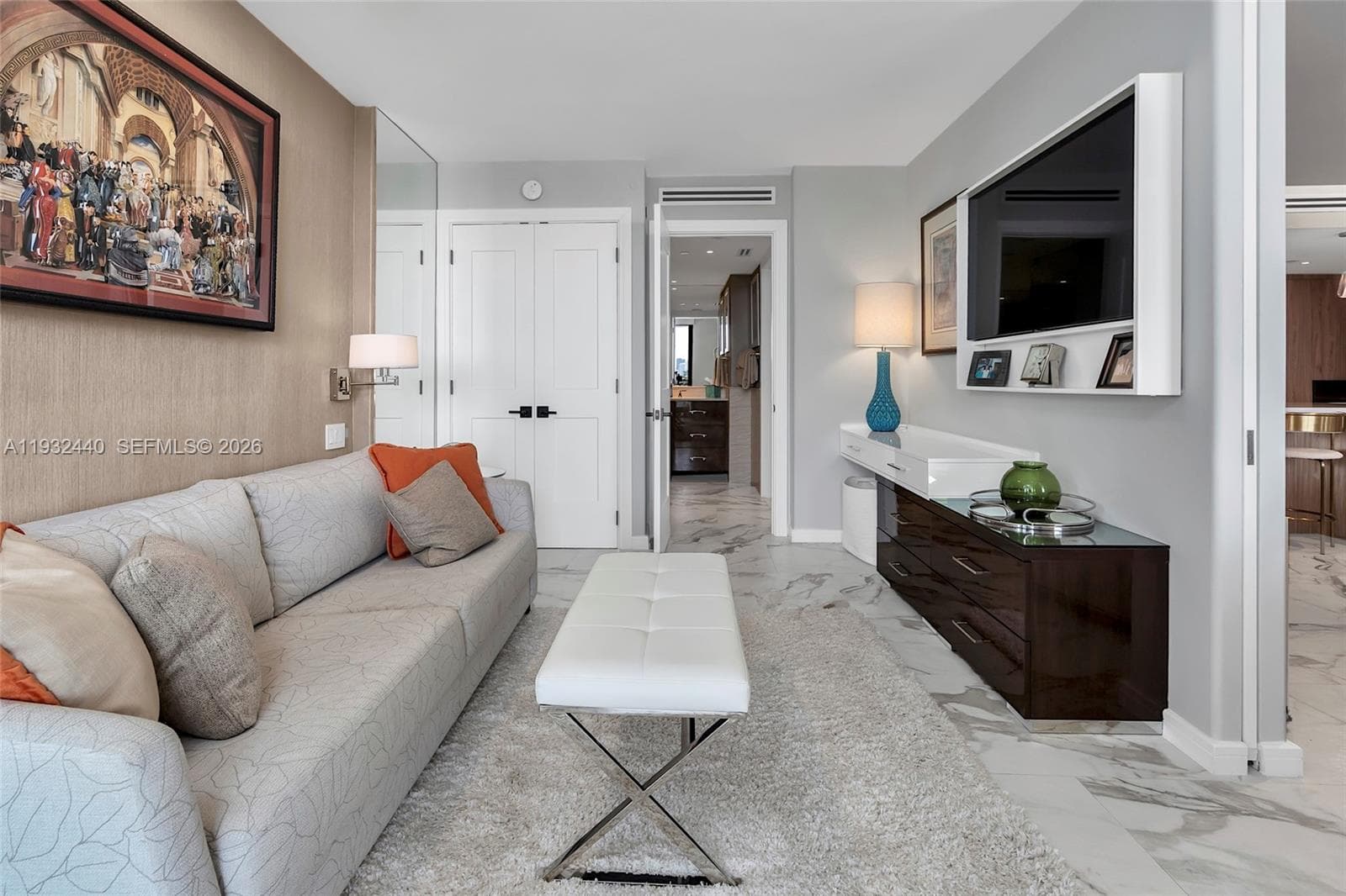9 Island Ave # 2104, Miami Beach FL 33139 — 25
