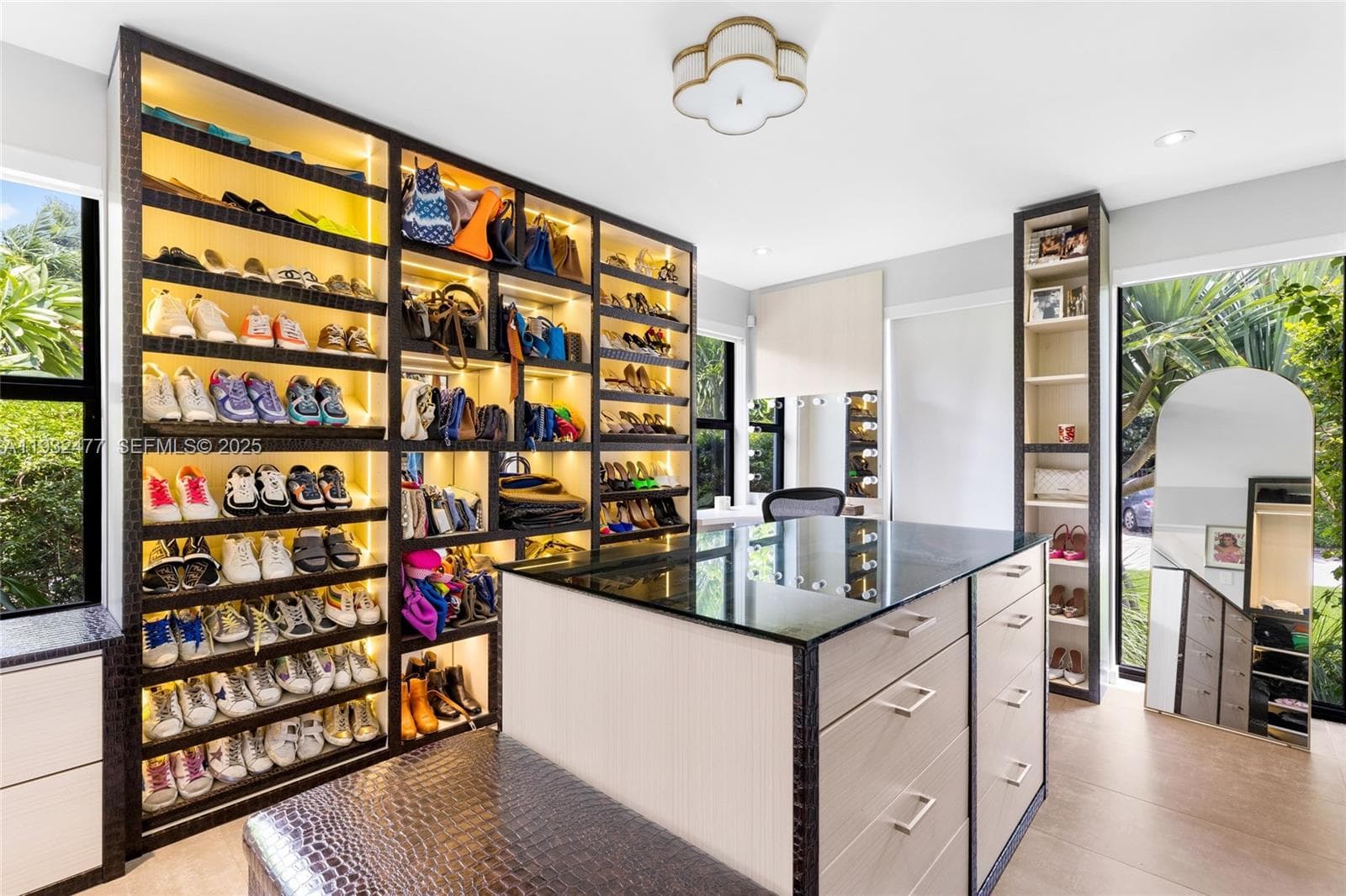 6420 Pinetree Drive Cir, Miami Beach FL 33141 — 17