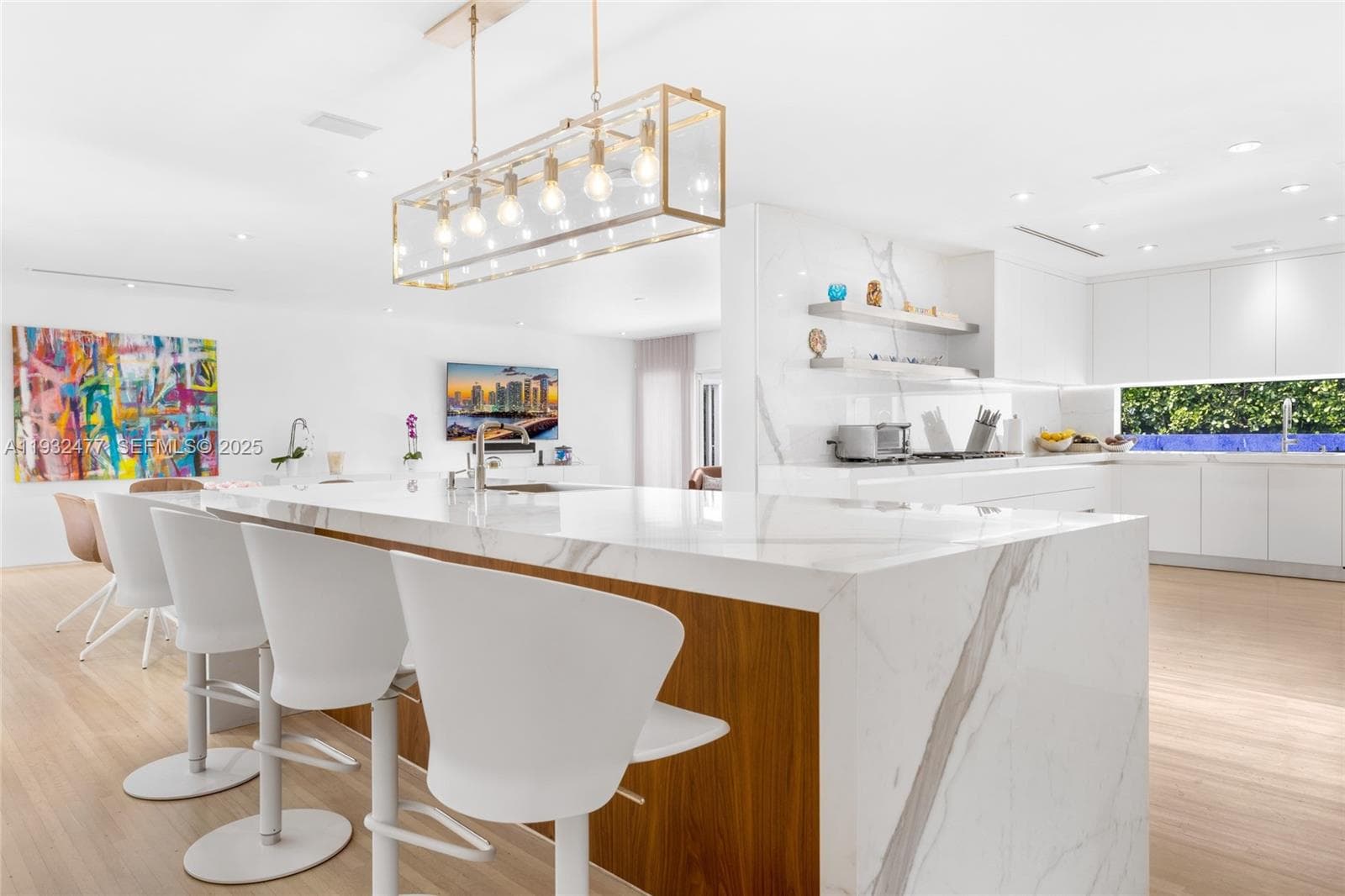 6420 Pinetree Drive Cir, Miami Beach FL 33141 — 10