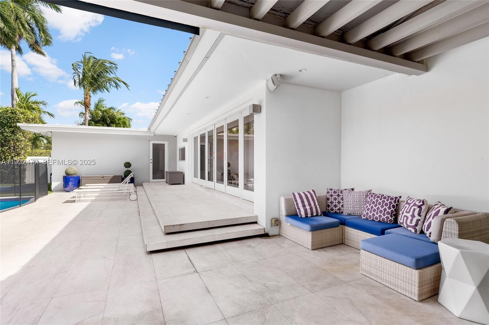 6420 Pinetree Drive Cir, Miami Beach FL 33141 — 31