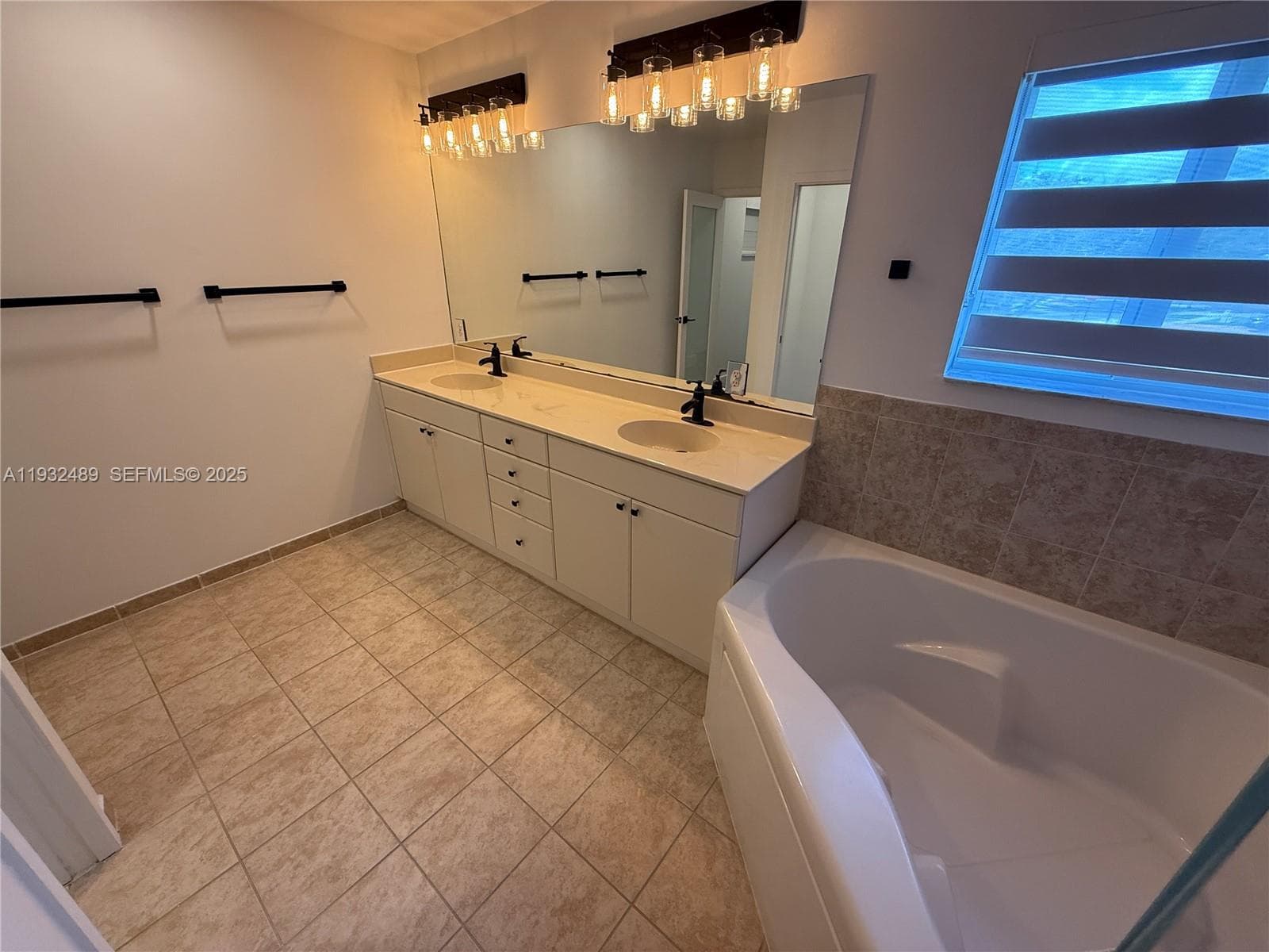 107 SE 22nd Ter, Homestead FL 33033 — 18