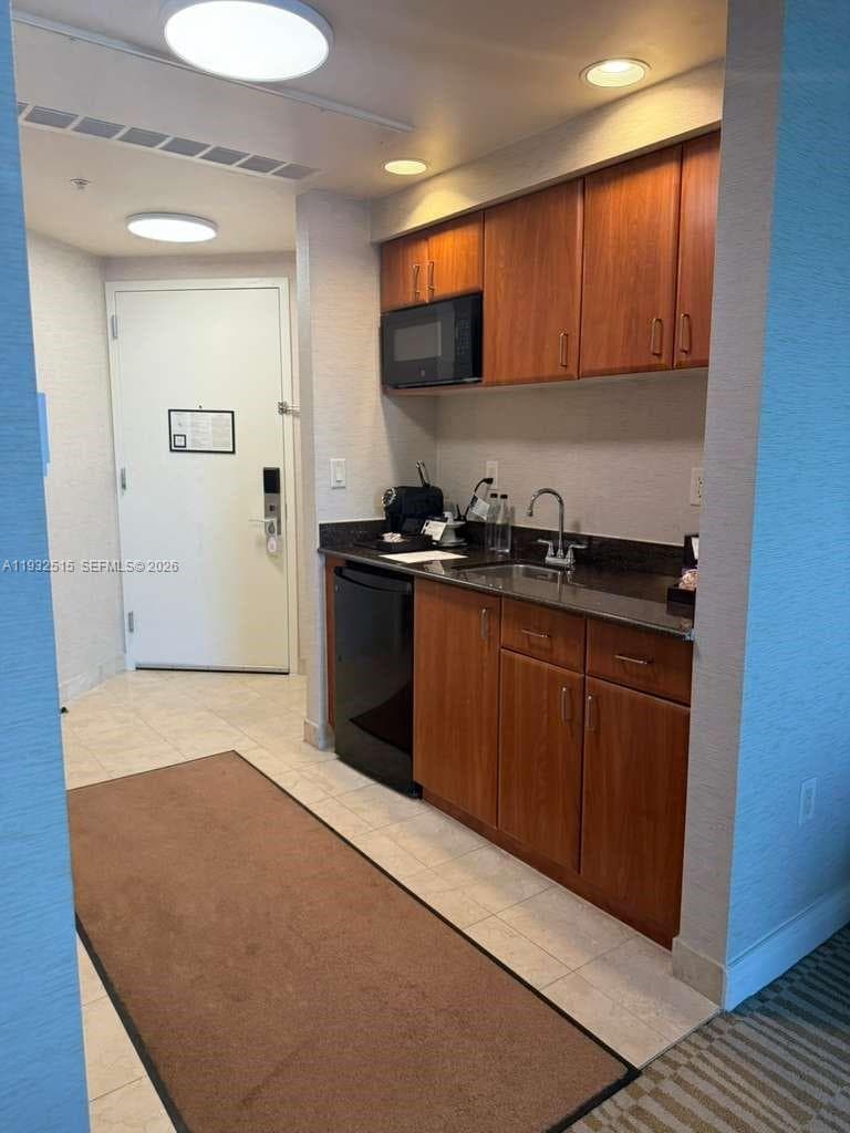 18001 Collins Ave # 1006, Sunny Isles Beach FL 33160 — 17