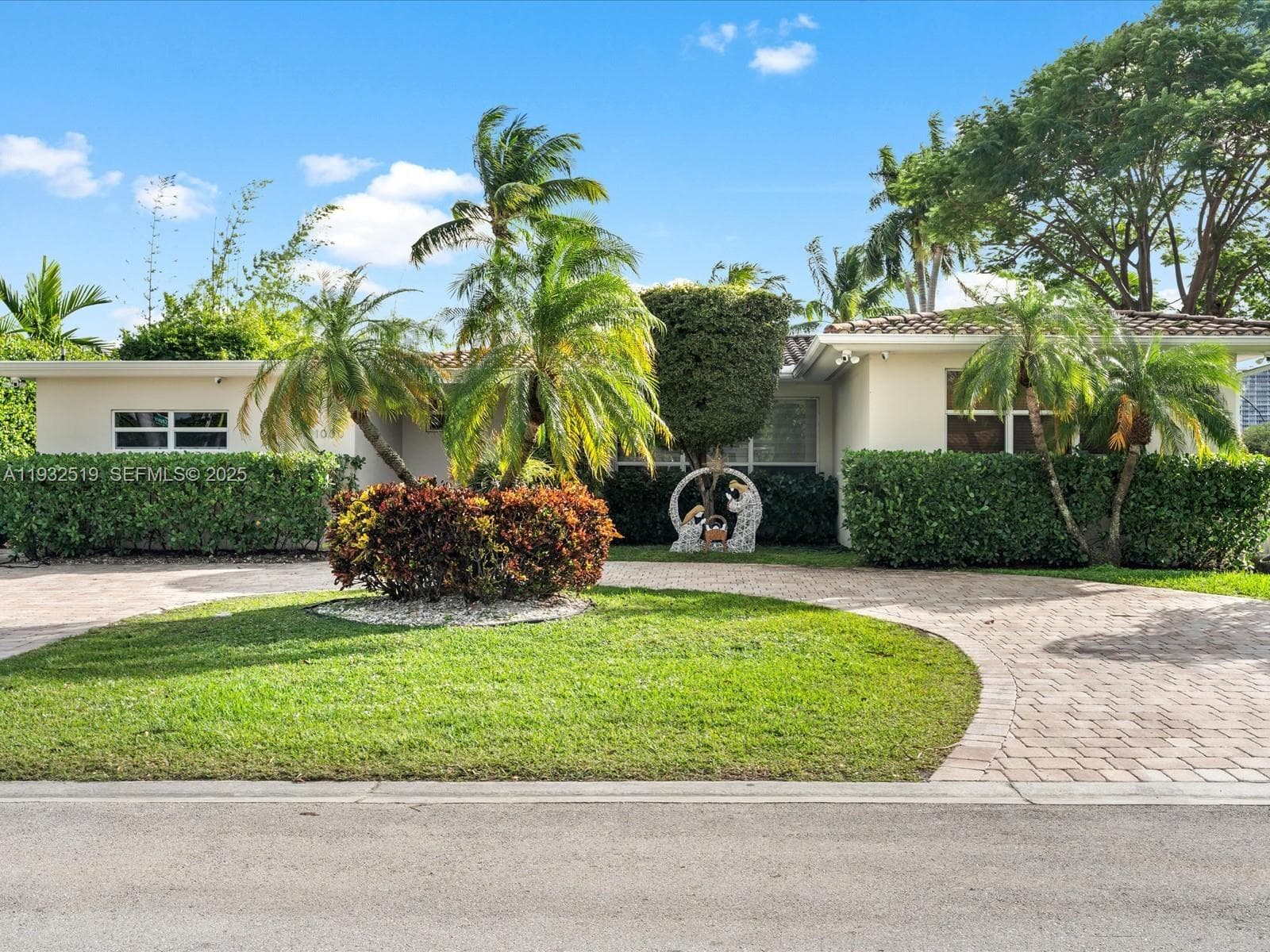 1000 S Shore Dr, Miami Beach FL 33141 — 5