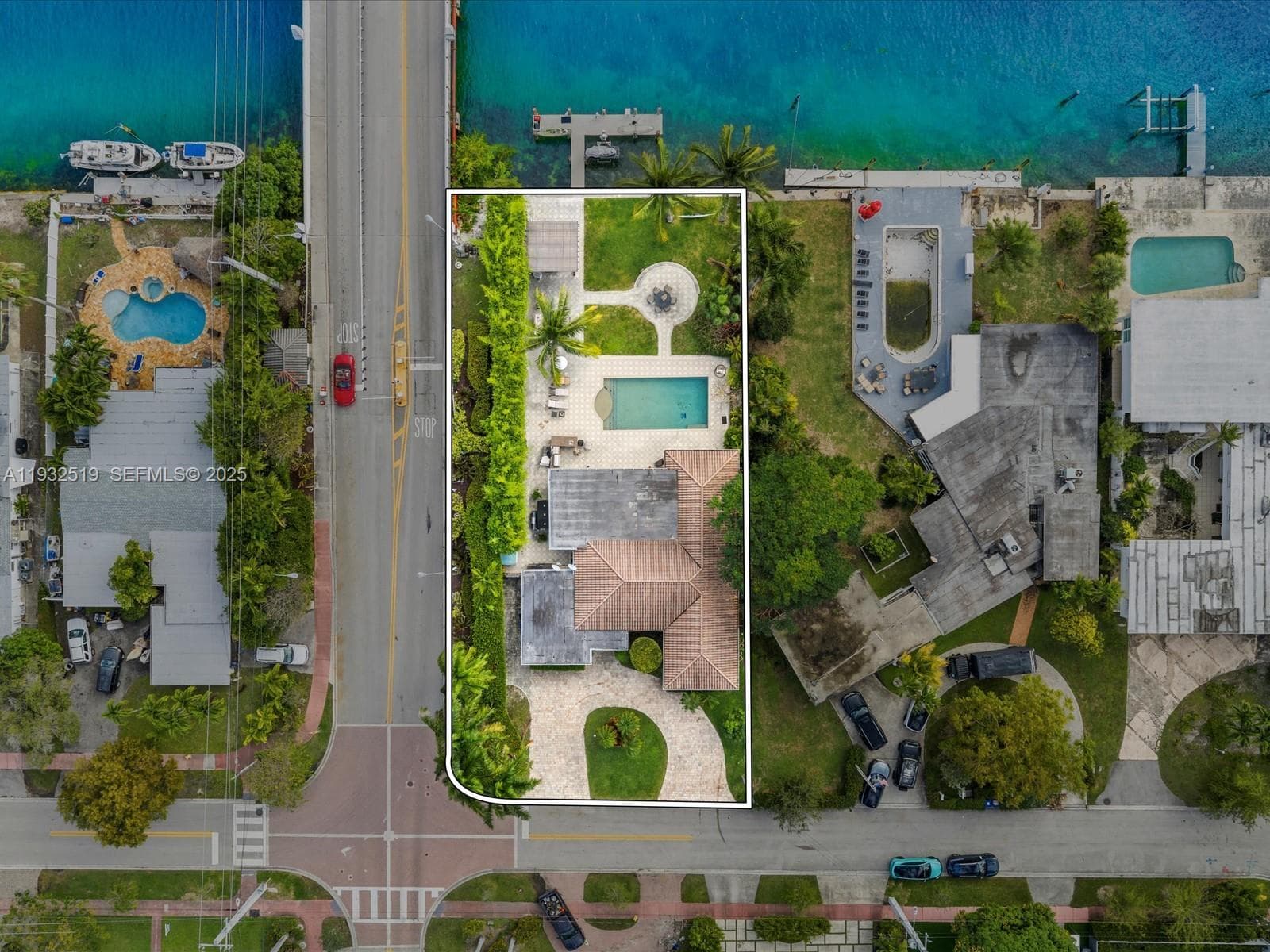 1000 S Shore Dr, Miami Beach FL 33141 — 4