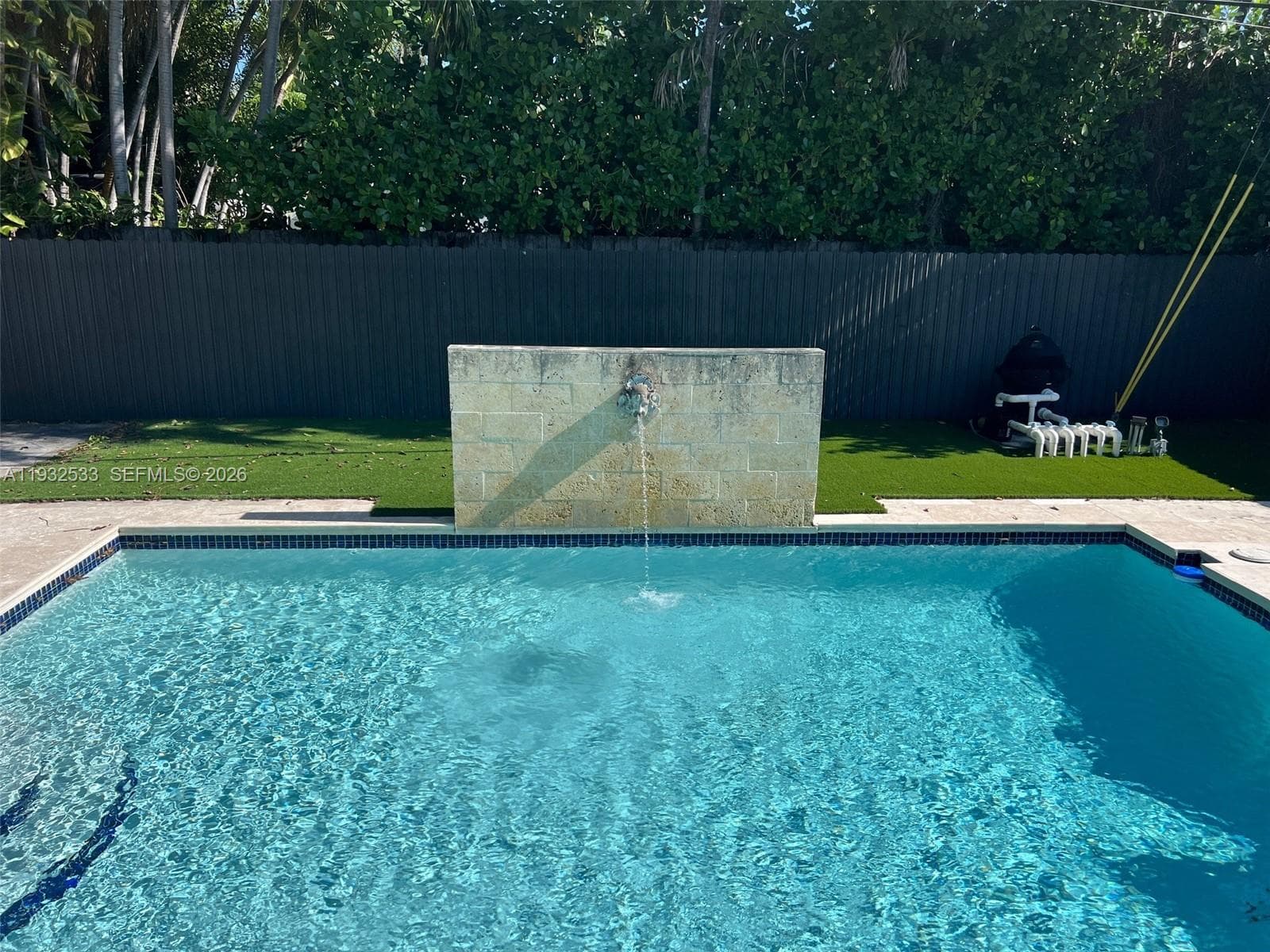 4575 Post Ave, Miami Beach FL 33140 — 3