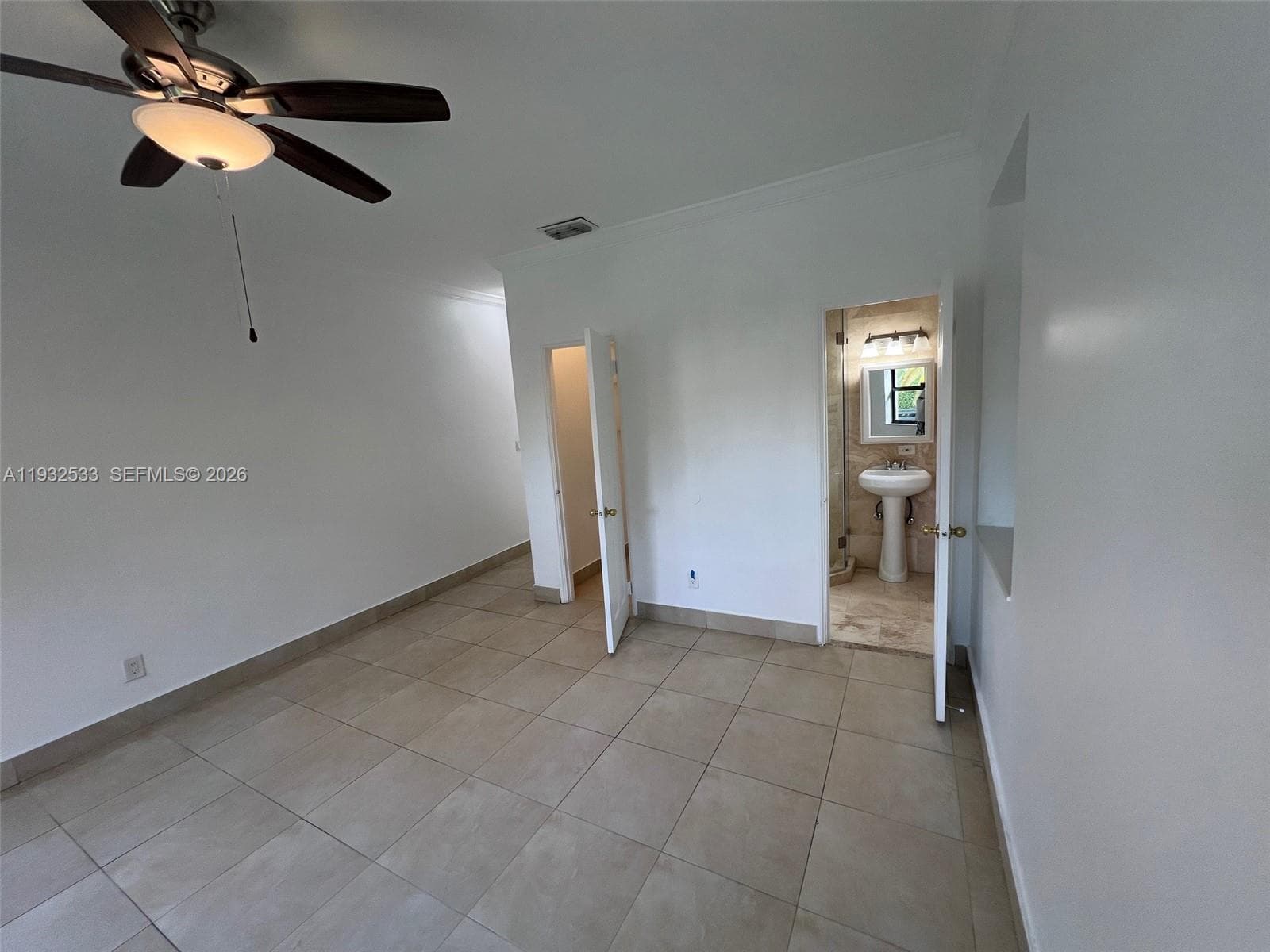 4575 Post Ave, Miami Beach FL 33140 — 36