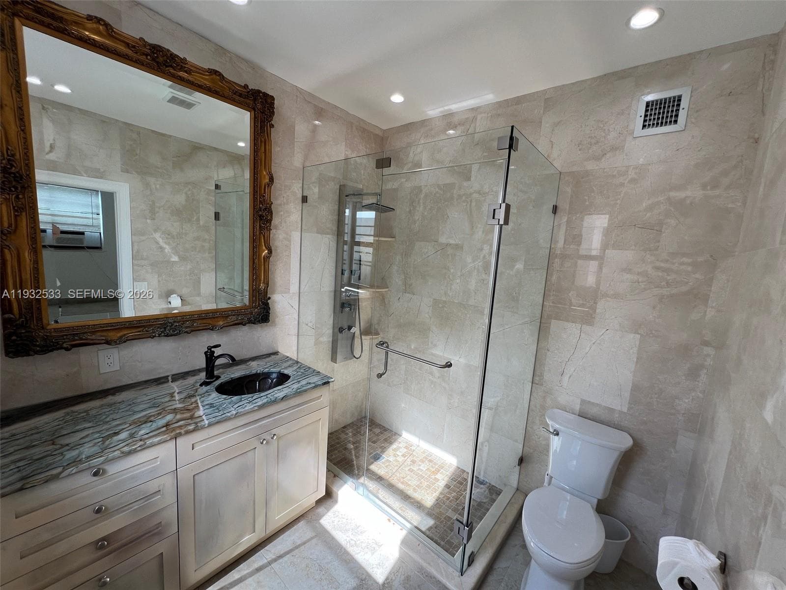 4575 Post Ave, Miami Beach FL 33140 — 18