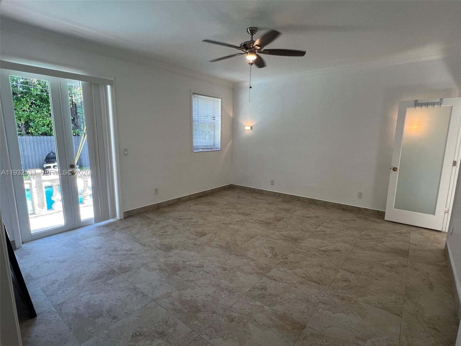 4575 Post Ave, Miami Beach FL 33140 — 15