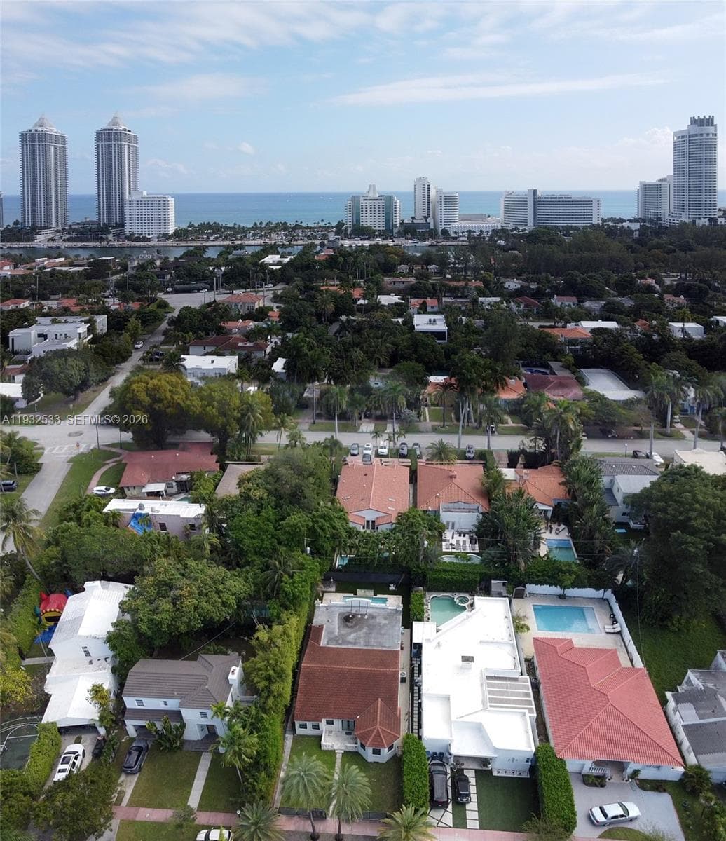 4575 Post Ave, Miami Beach FL 33140 — 48