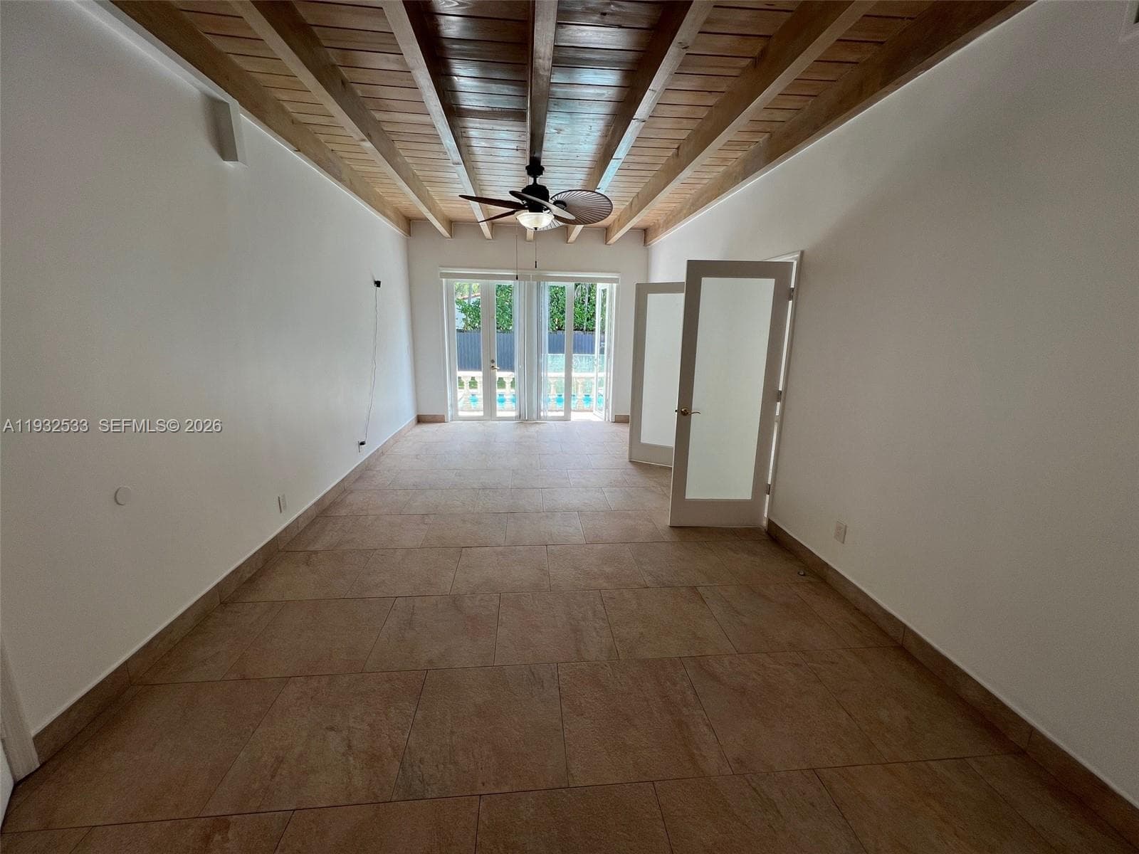 4575 Post Ave, Miami Beach FL 33140 — 11
