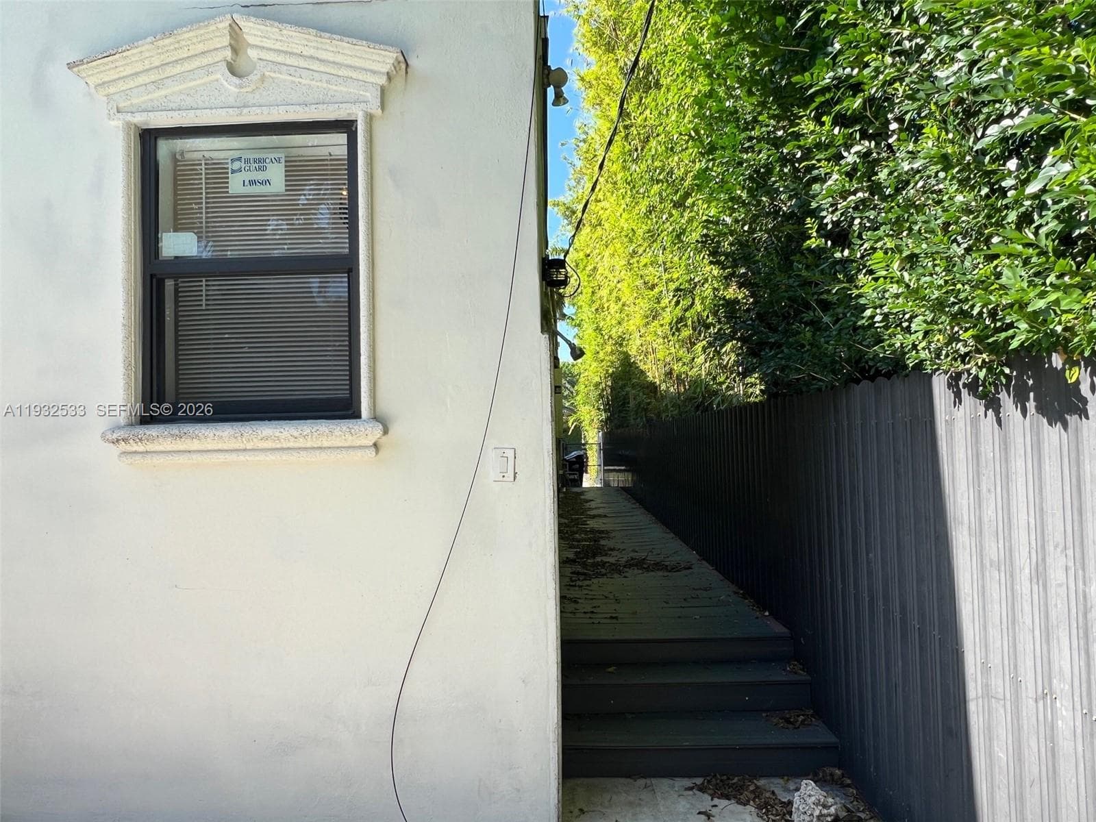 4575 Post Ave, Miami Beach FL 33140 — 40