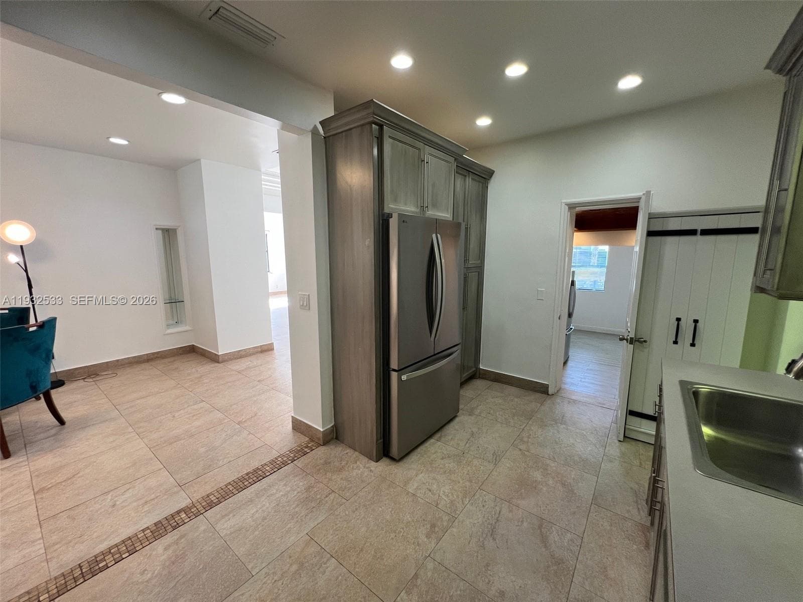 4575 Post Ave, Miami Beach FL 33140 — 21