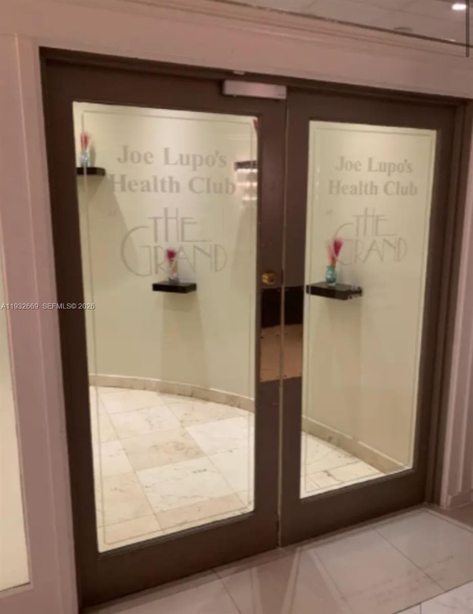 1717 N Bayshore Dr # 1652, Miami FL 33132 — 22