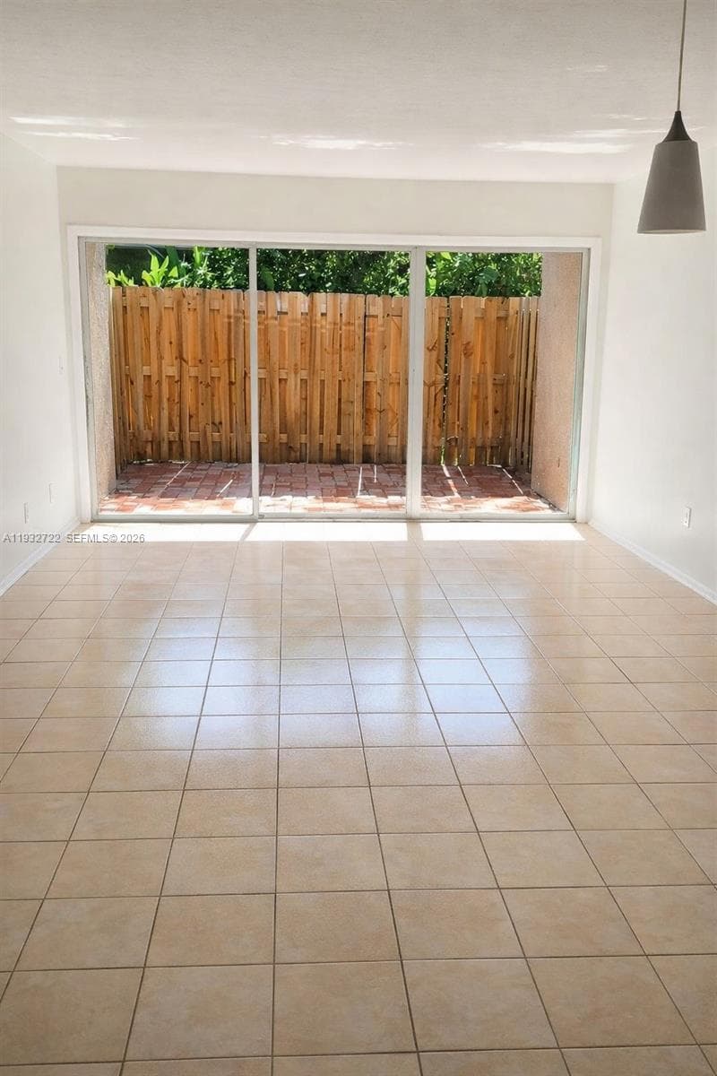 15385 S Dixie Hwy 22 Hwy, Palmetto Bay FL 33157 — 6