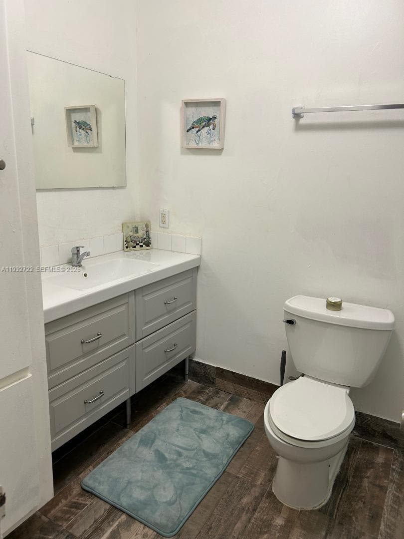 15385 S Dixie Hwy 22 Hwy, Palmetto Bay FL 33157 — 12