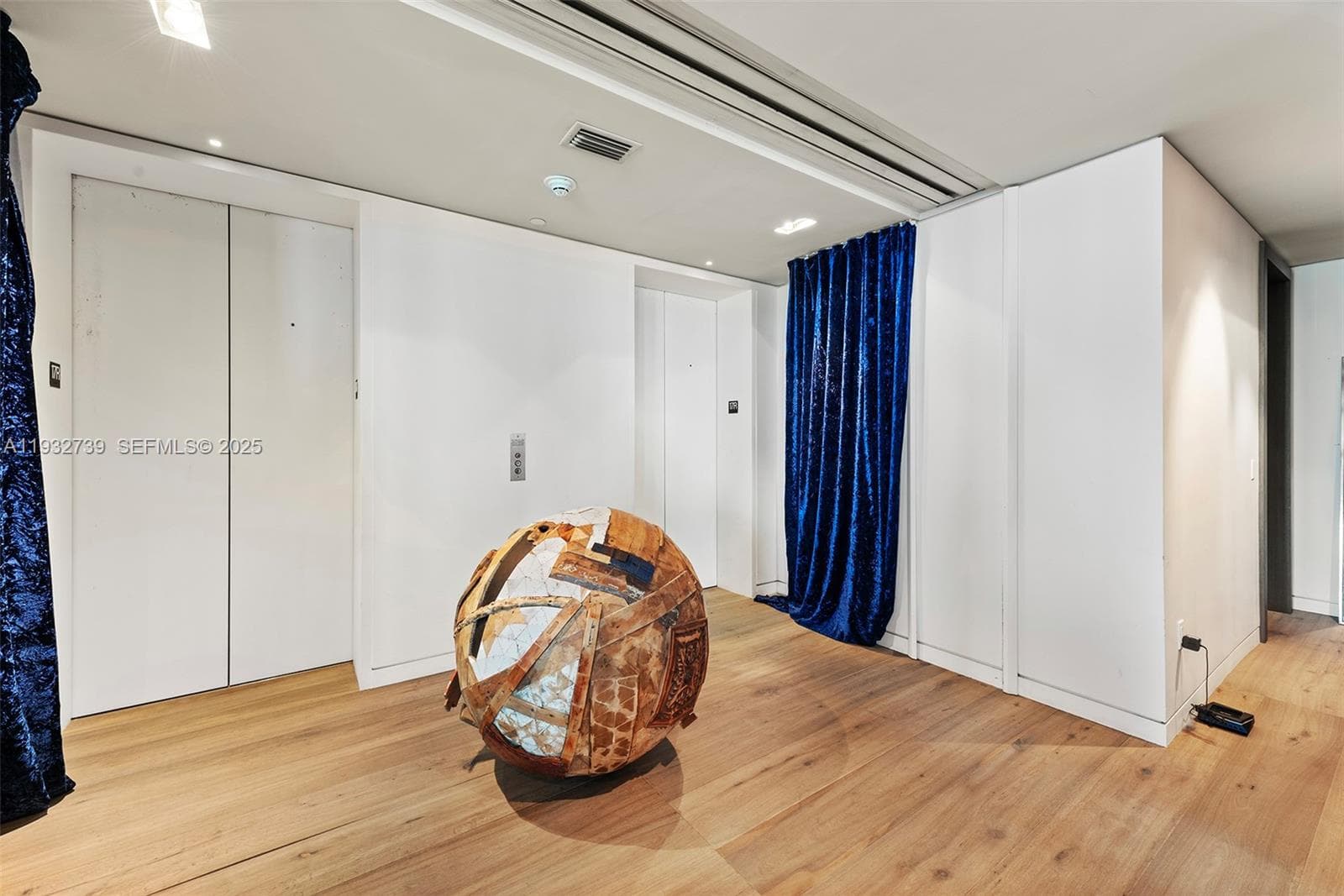 10295 Collins Ave Resdnta, Bal Harbour, FL — 18