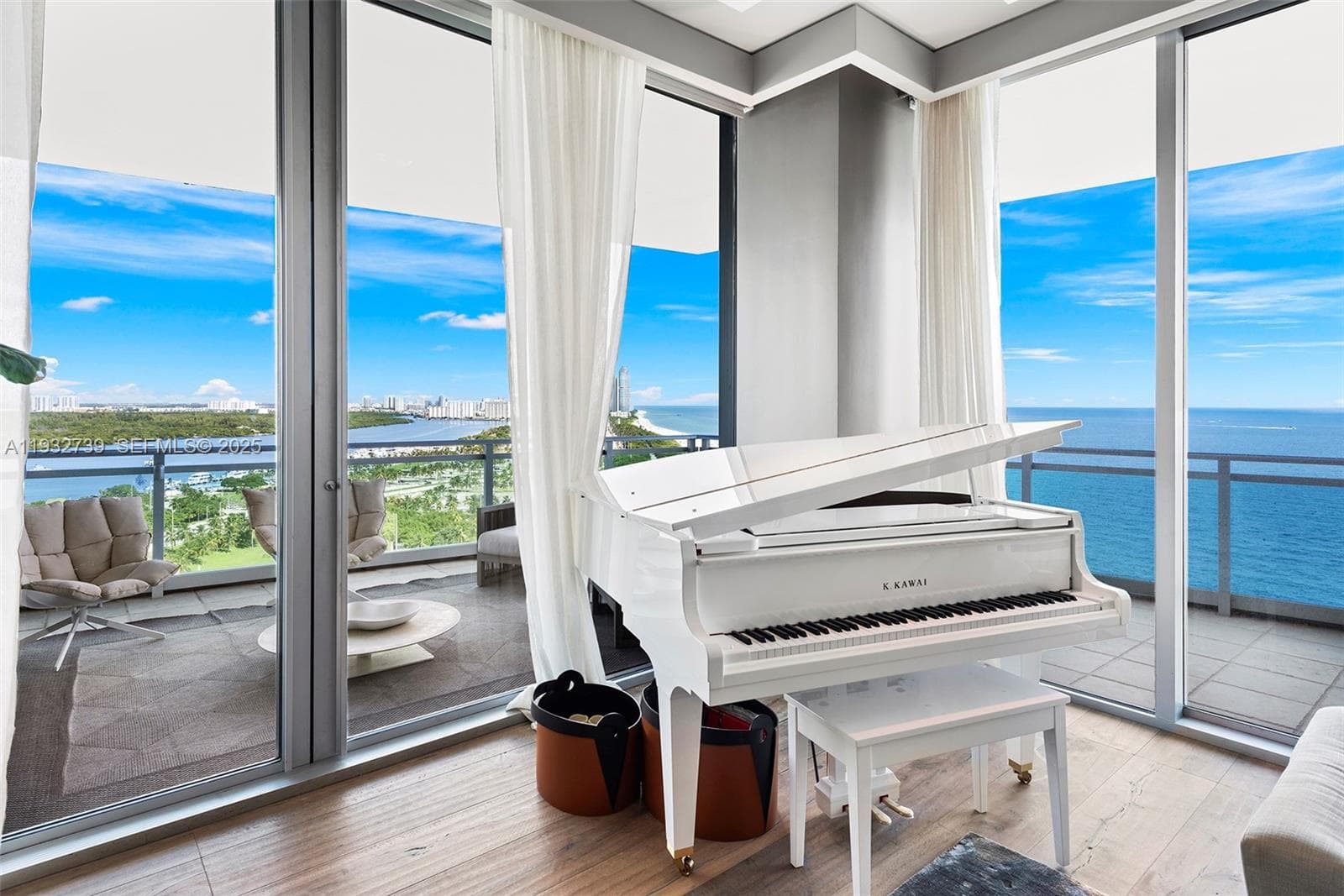 10295 Collins Ave Resdnta, Bal Harbour, FL — 11