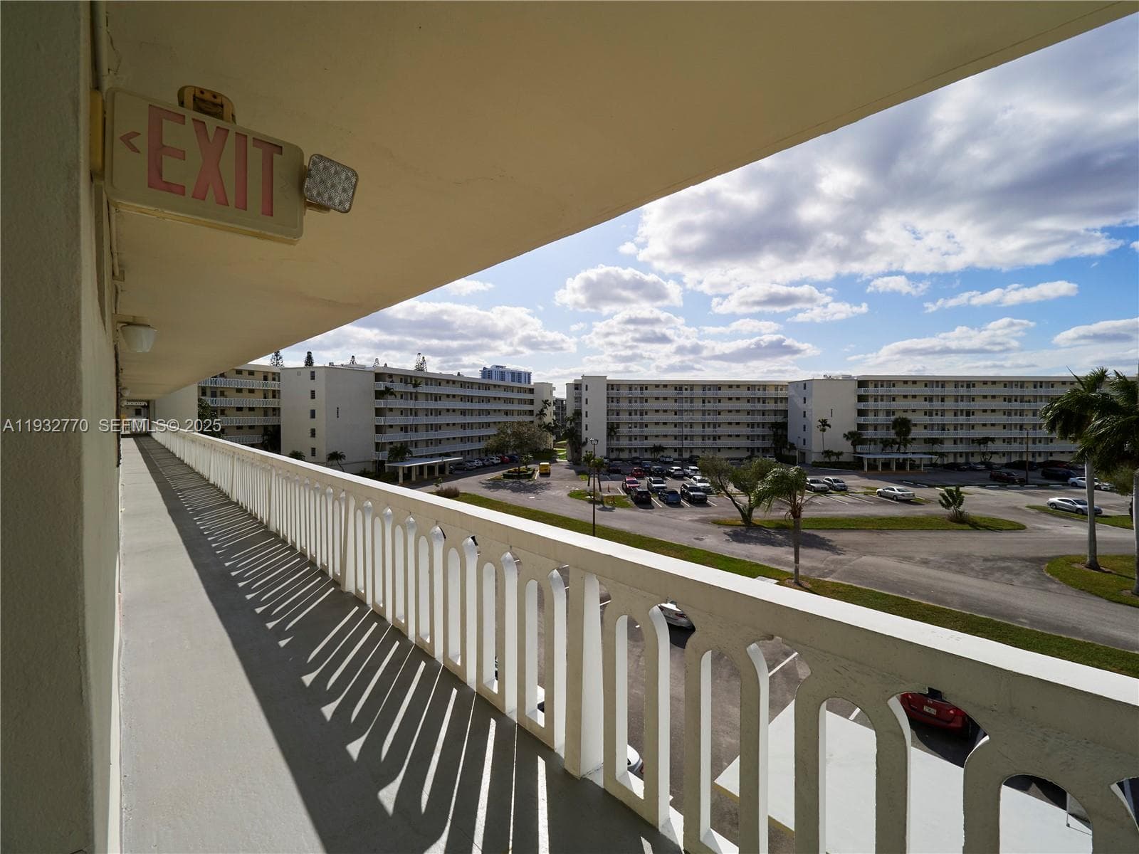 2861 Leonard Dr # F412, Aventura FL 33160 — 3