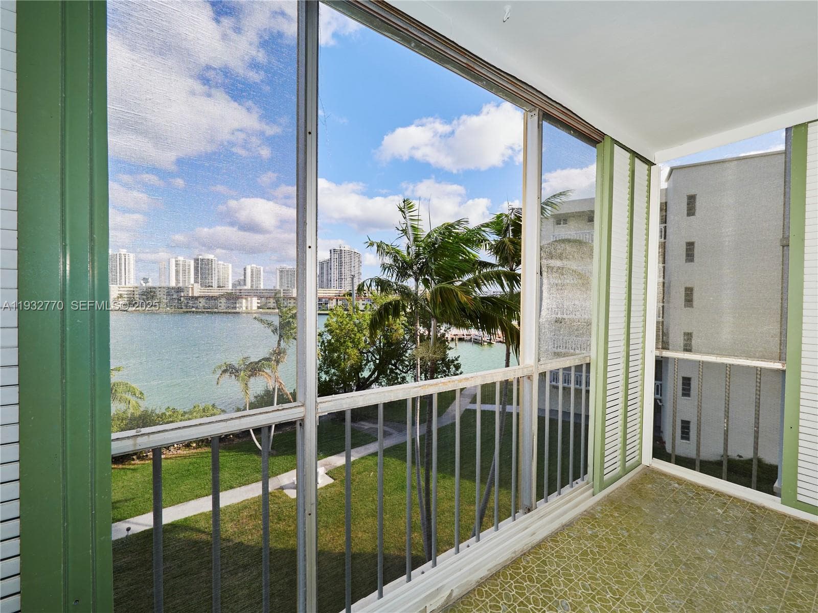 2861 Leonard Dr # F412, Aventura FL 33160 — 28