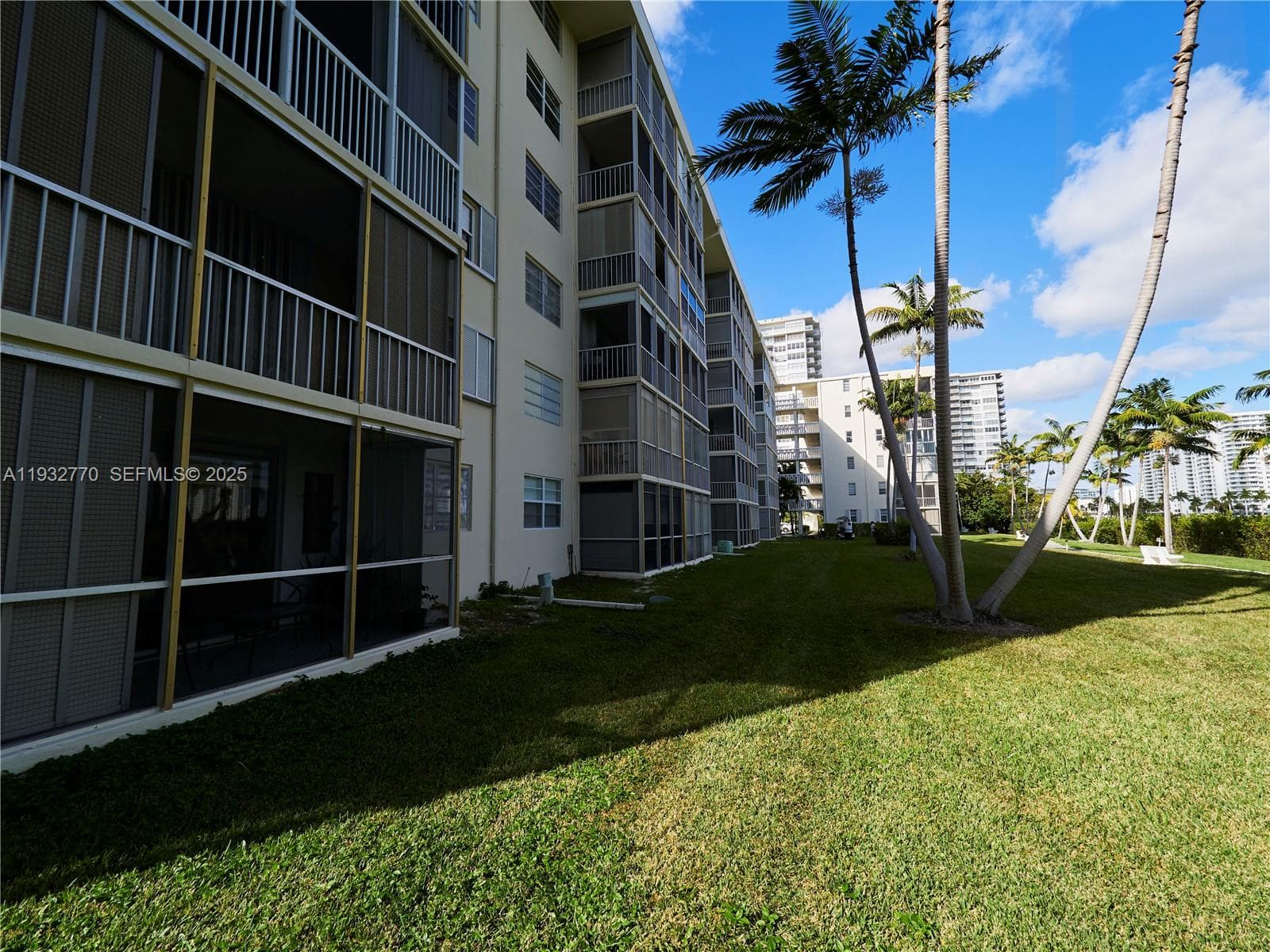 2861 Leonard Dr # F412, Aventura FL 33160 — 45