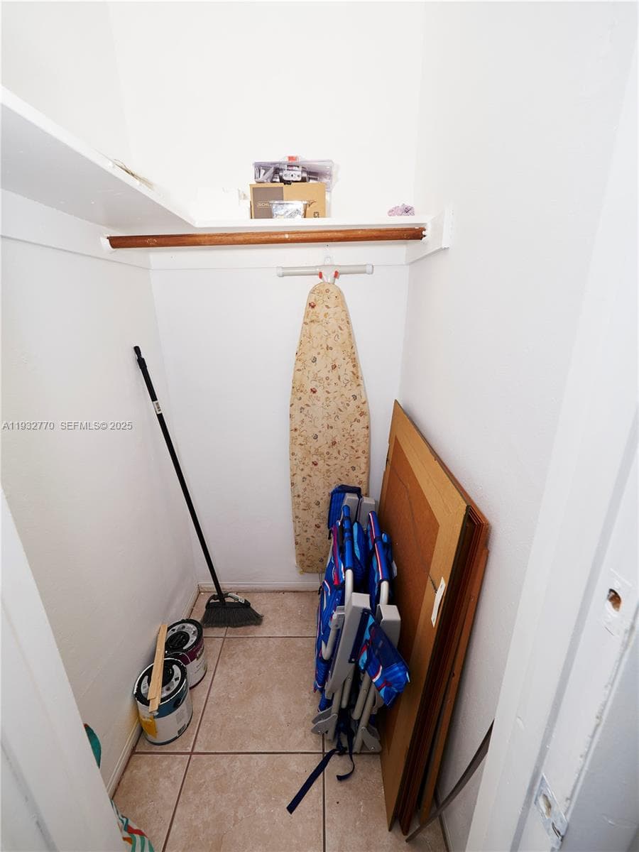 2861 Leonard Dr # F412, Aventura FL 33160 — 15