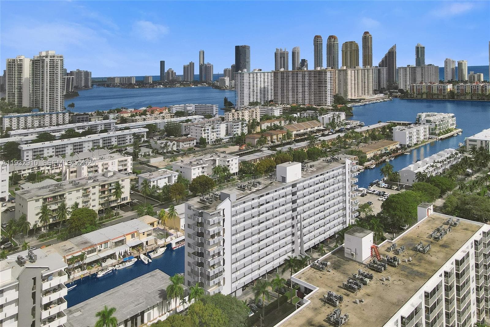 3703 NE 166th St, North Miami Beach FL 33160 — 41