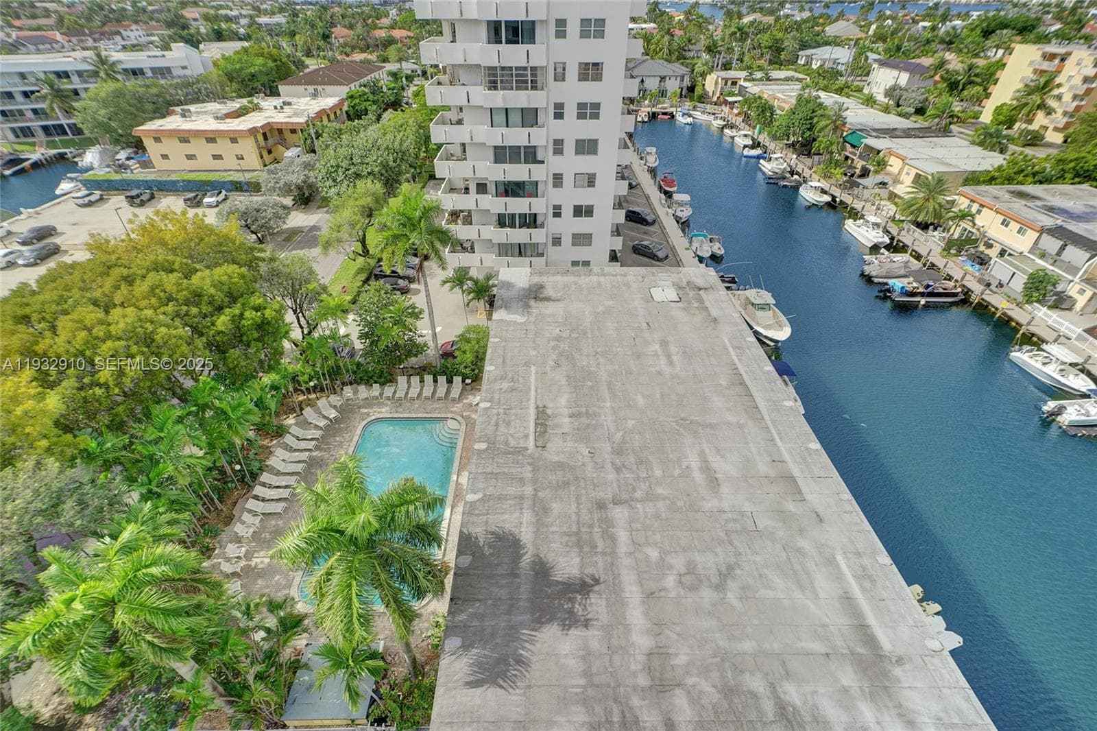 3703 NE 166th St, North Miami Beach FL 33160 — 29