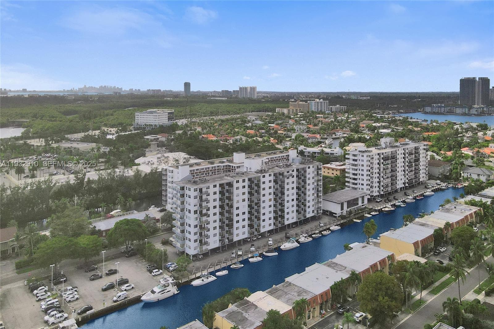 3703 NE 166th St, North Miami Beach FL 33160 — 39