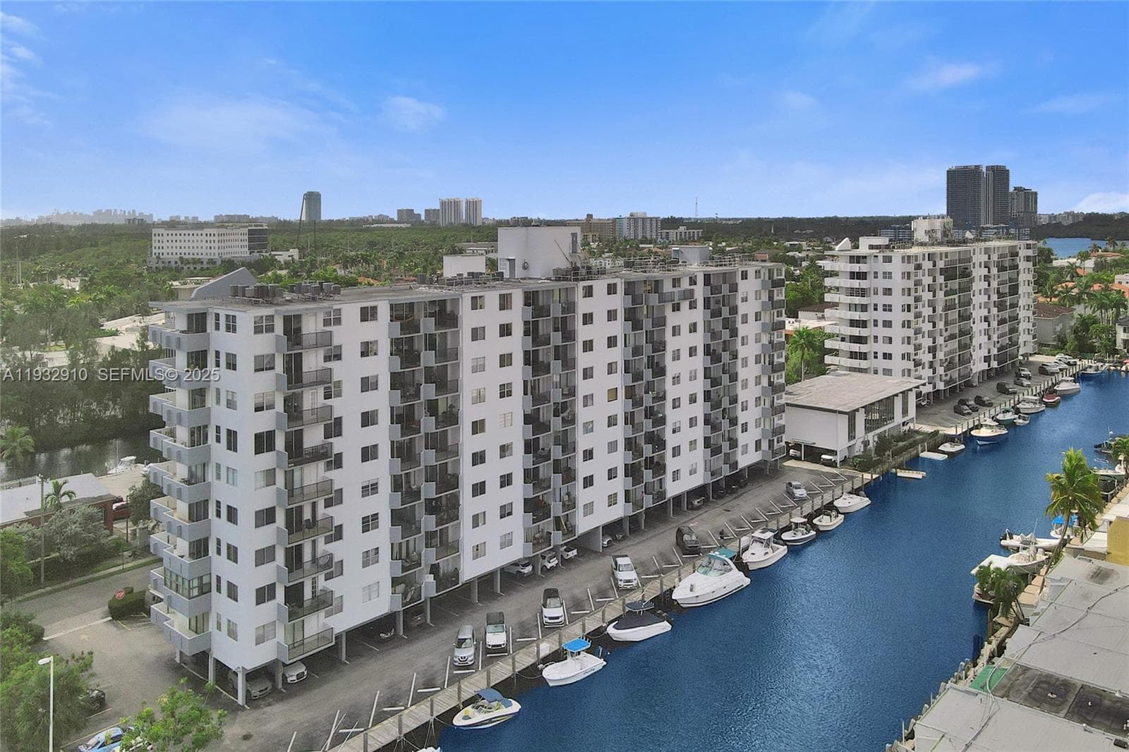 3703 NE 166th St, North Miami Beach FL 33160 — 38