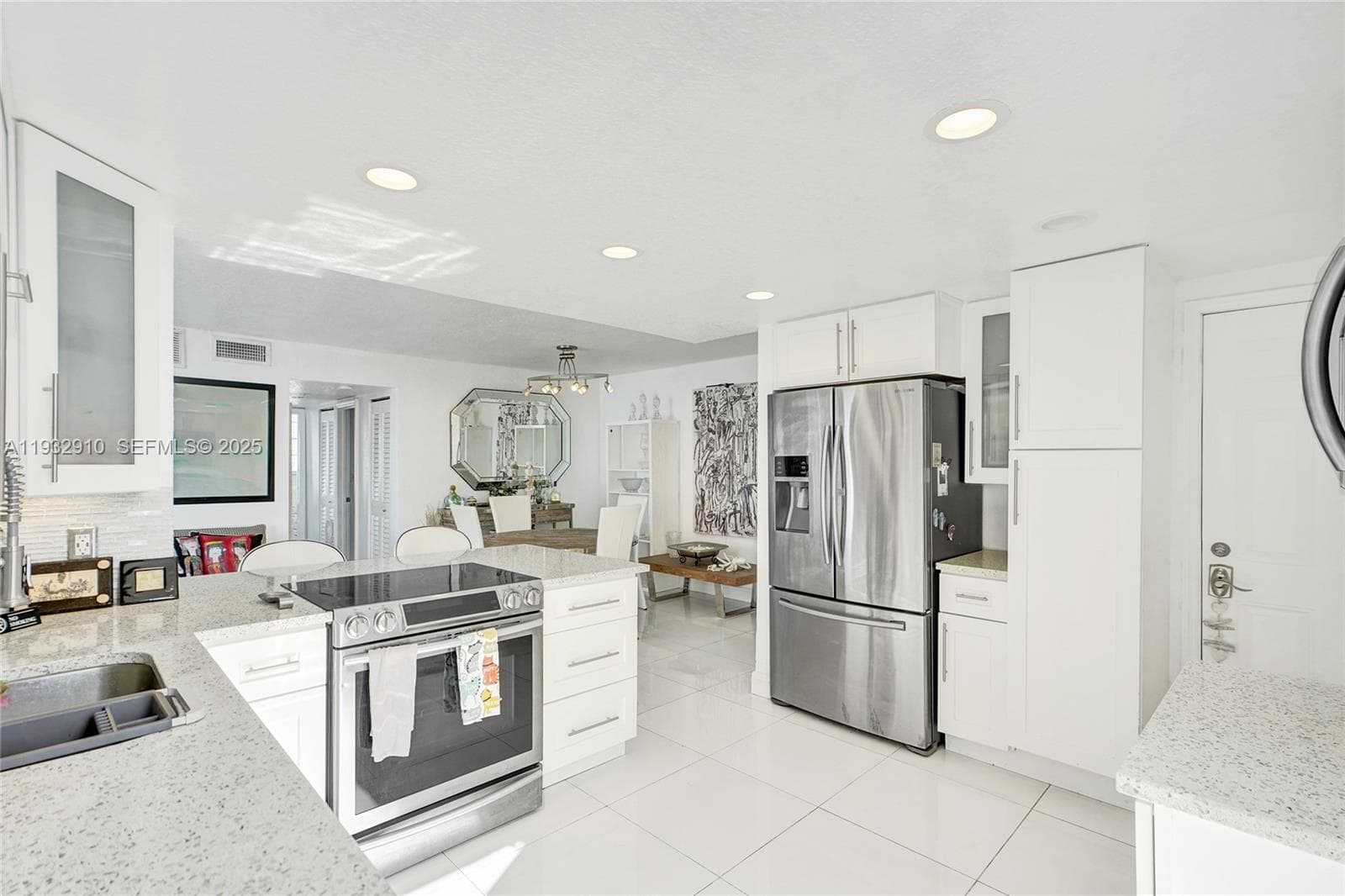 3703 NE 166th St, North Miami Beach FL 33160 — 28