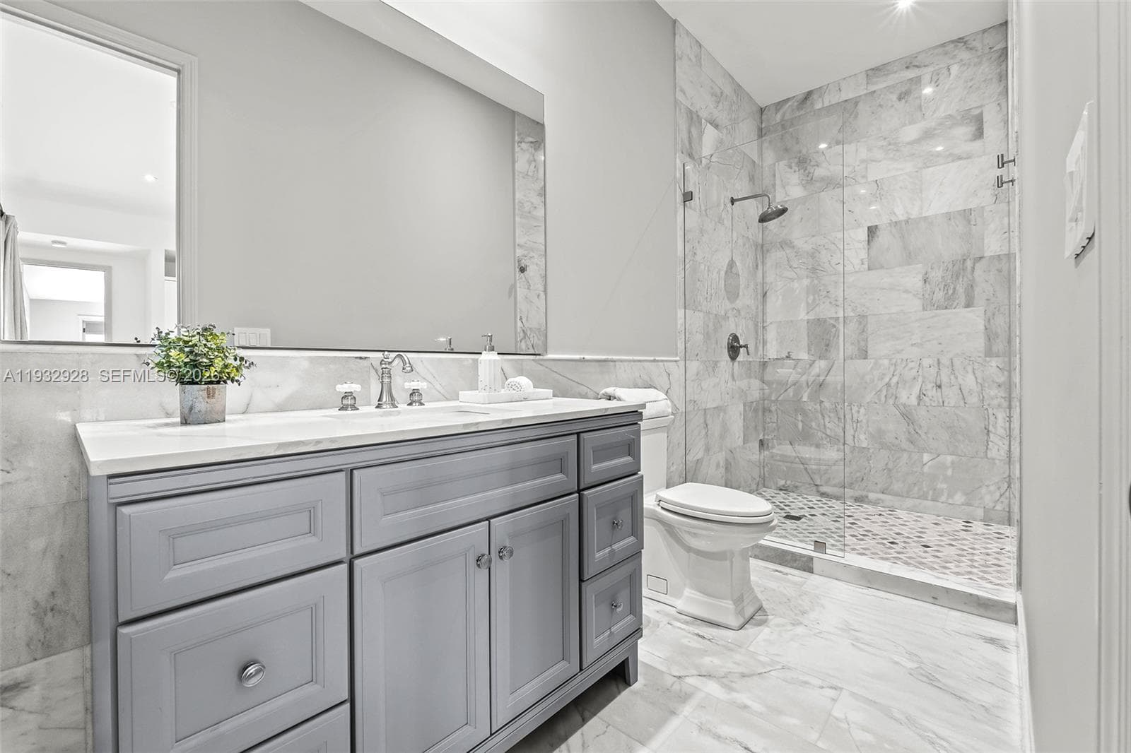 680 Buttonwood Ln, Miami FL 33137 — 43