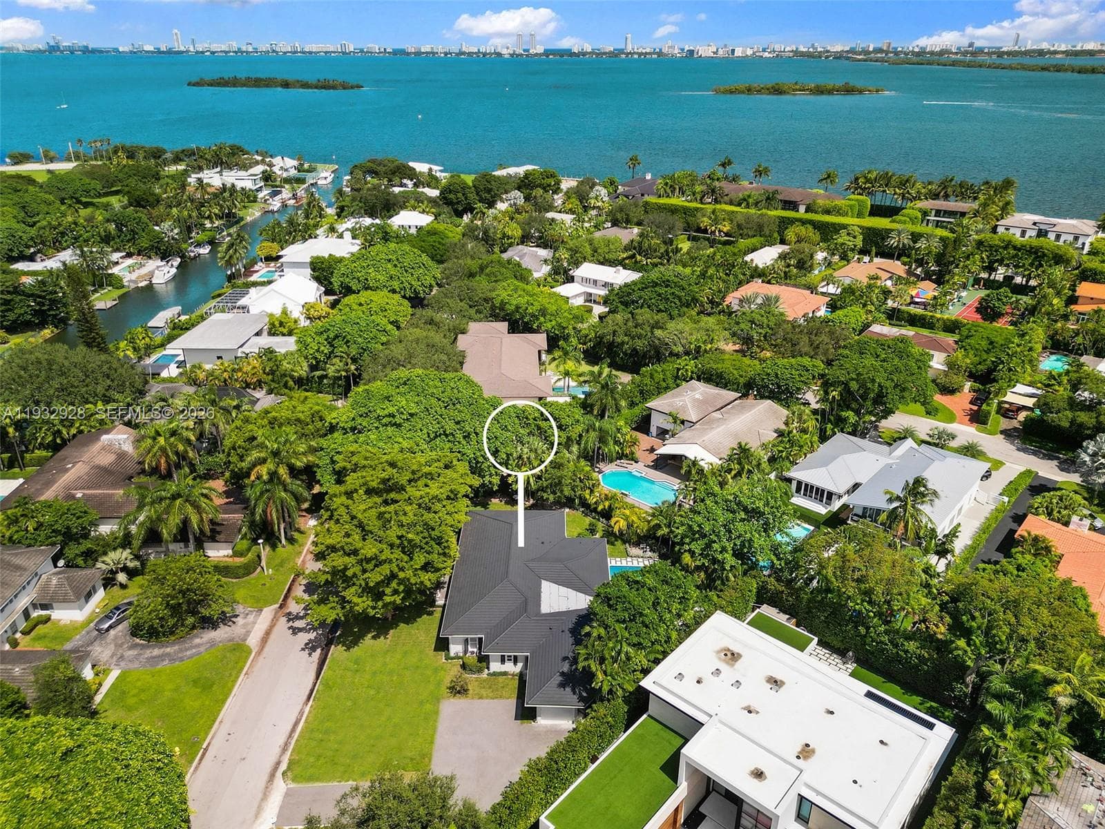 680 Buttonwood Ln, Miami FL 33137 — 65