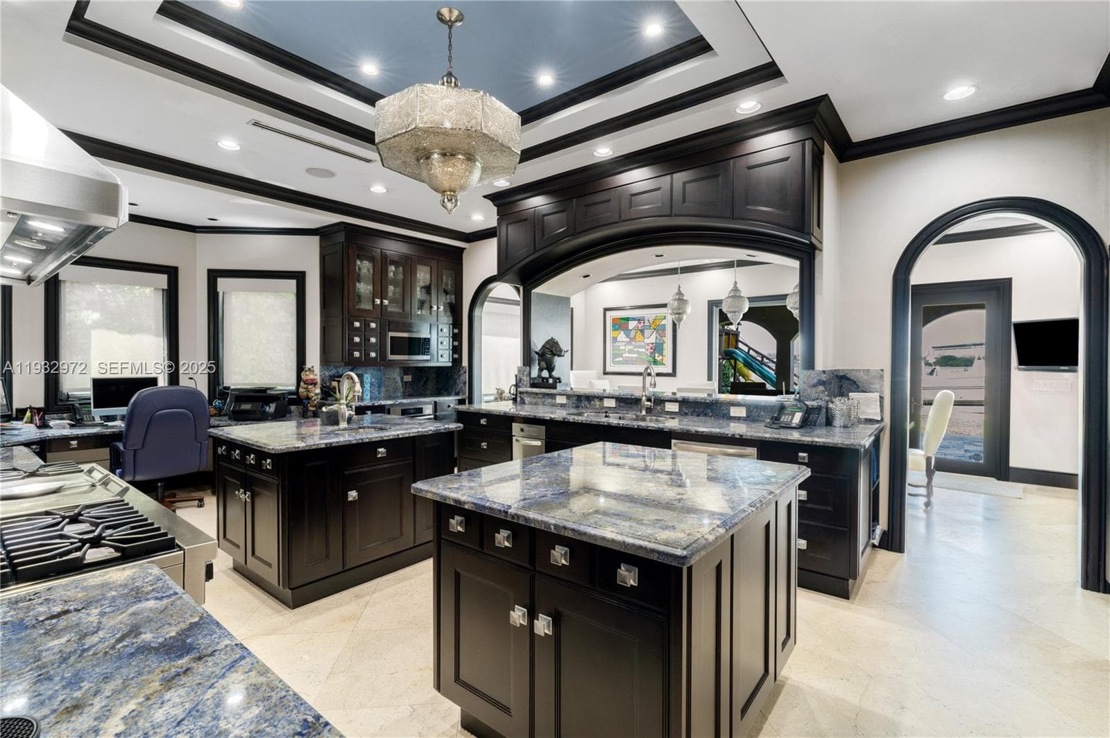 10330 W Broadview Dr, Bay Harbor Islands FL 33154 — 17