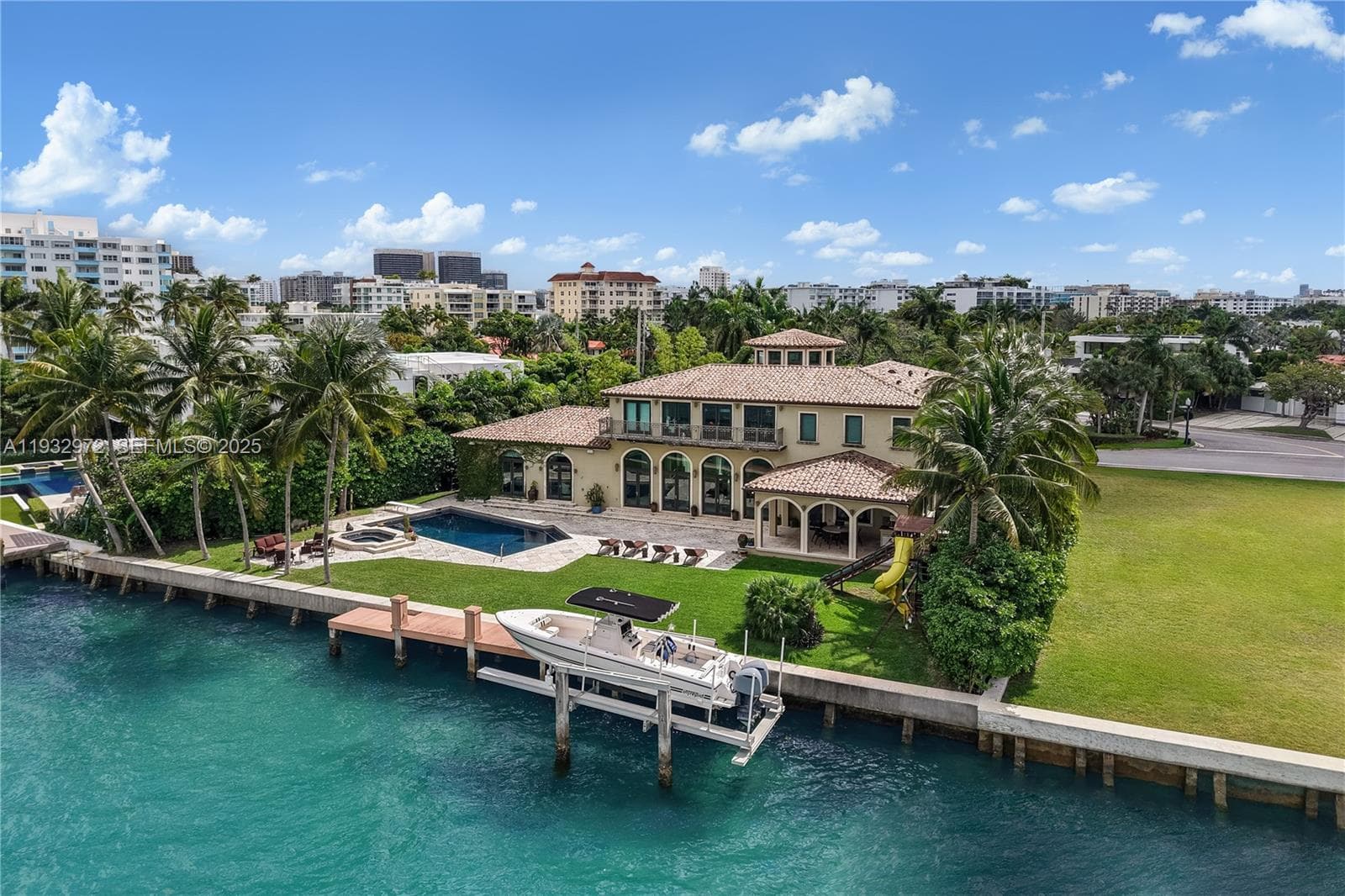 10330 W Broadview Dr, Bay Harbor Islands FL 33154 — 31