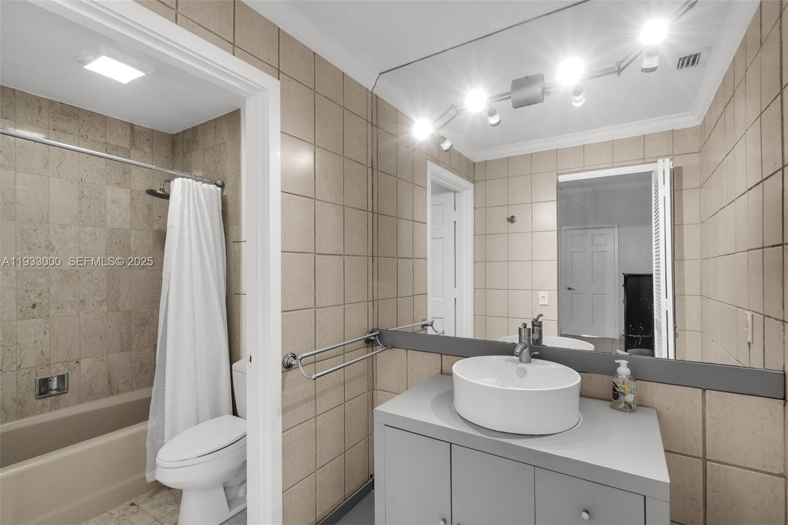 2124 Fisher Island Dr # 2124, Miami Beach FL 33109 — 26