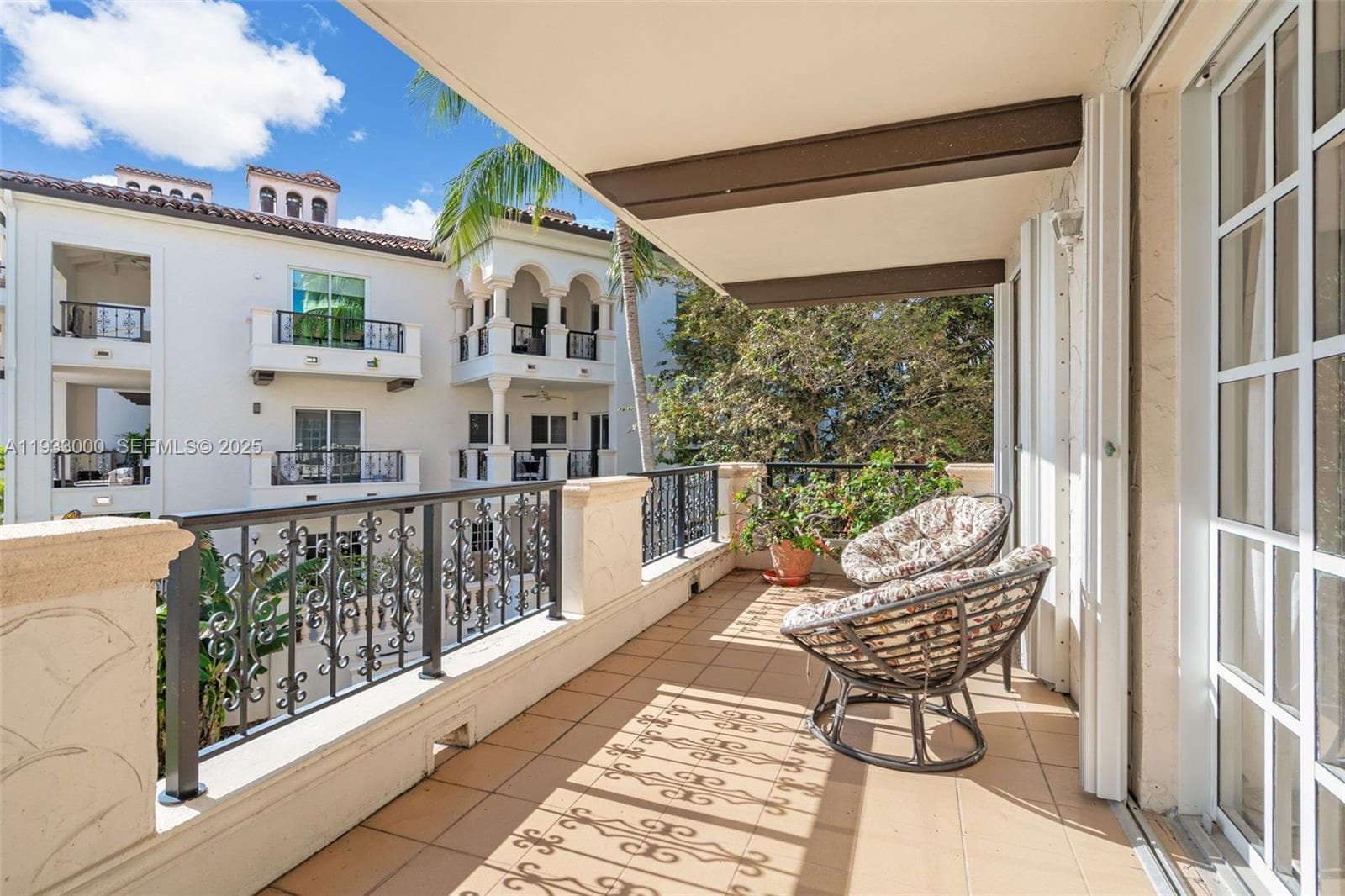 2124 Fisher Island Dr # 2124, Miami Beach FL 33109 — 34