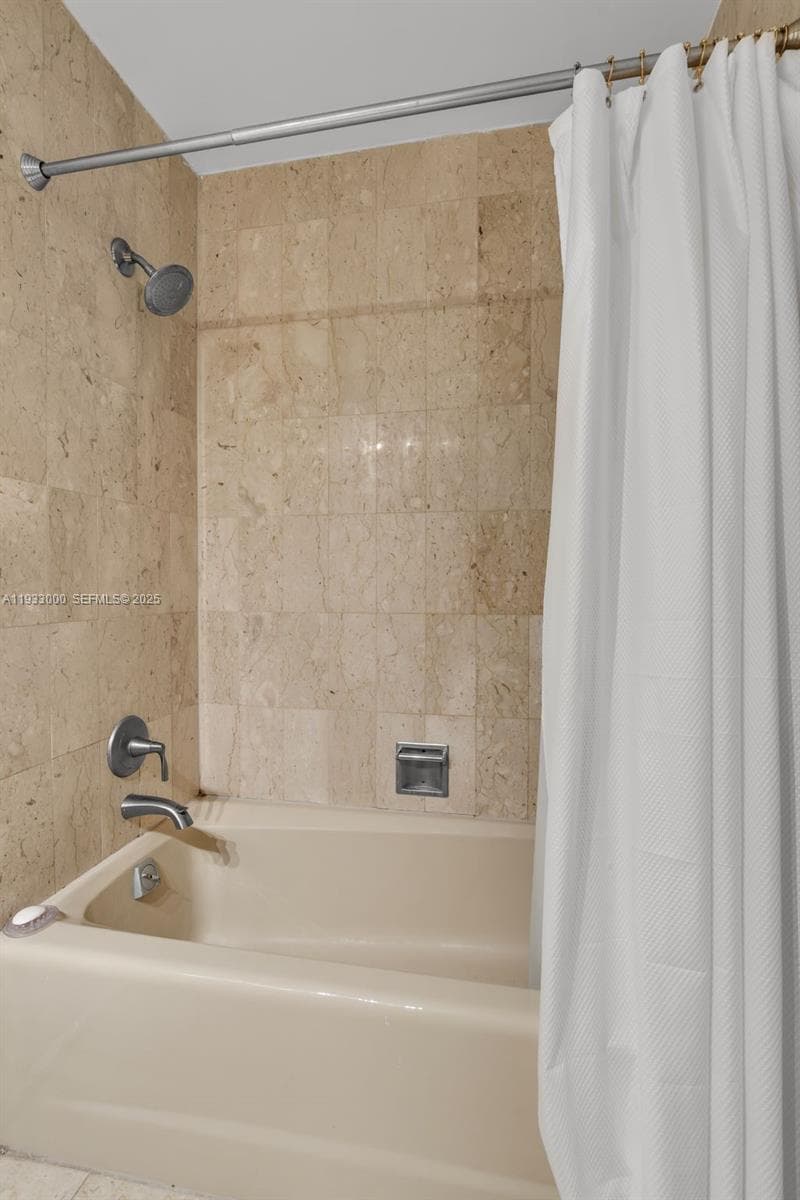 2124 Fisher Island Dr # 2124, Miami Beach FL 33109 — 31