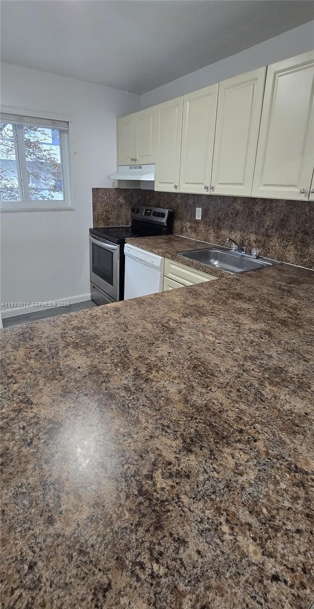 10820 SW 200th Dr # 412, Cutler Bay FL 33157 — 5
