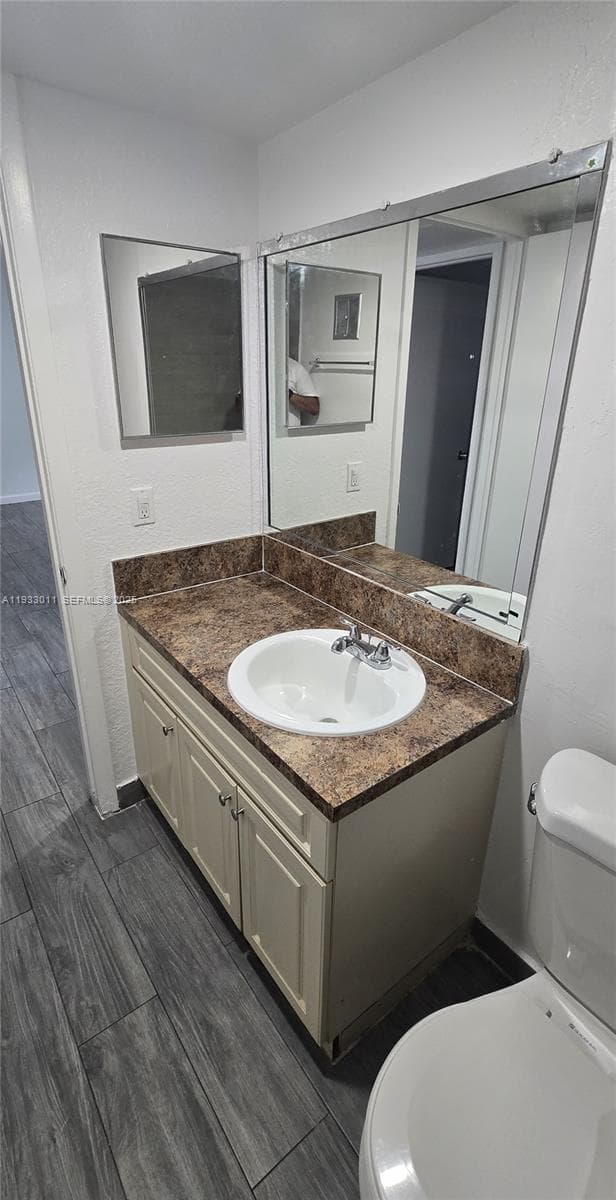 10820 SW 200th Dr # 412, Cutler Bay FL 33157 — 11