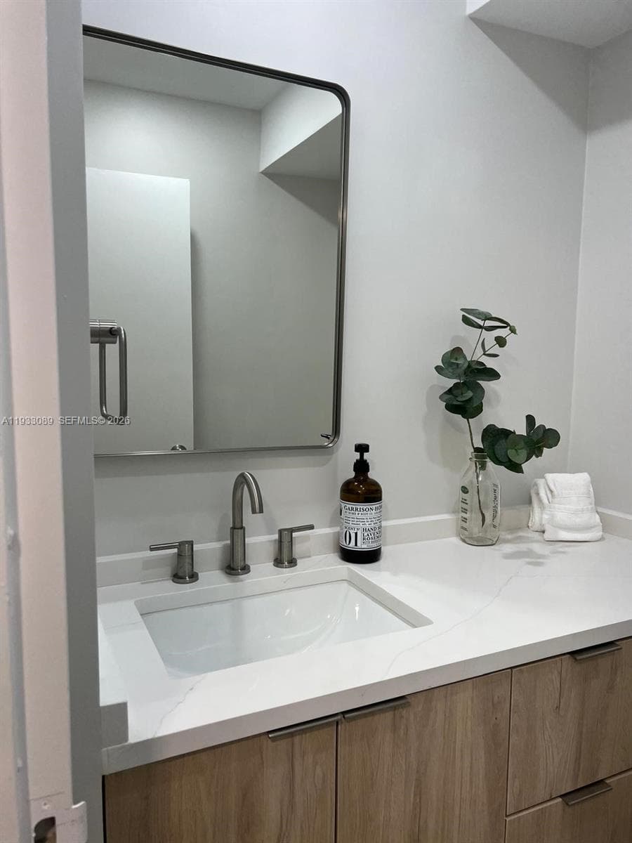 251 174th St # 1215, Sunny Isles Beach FL 33160 — 26