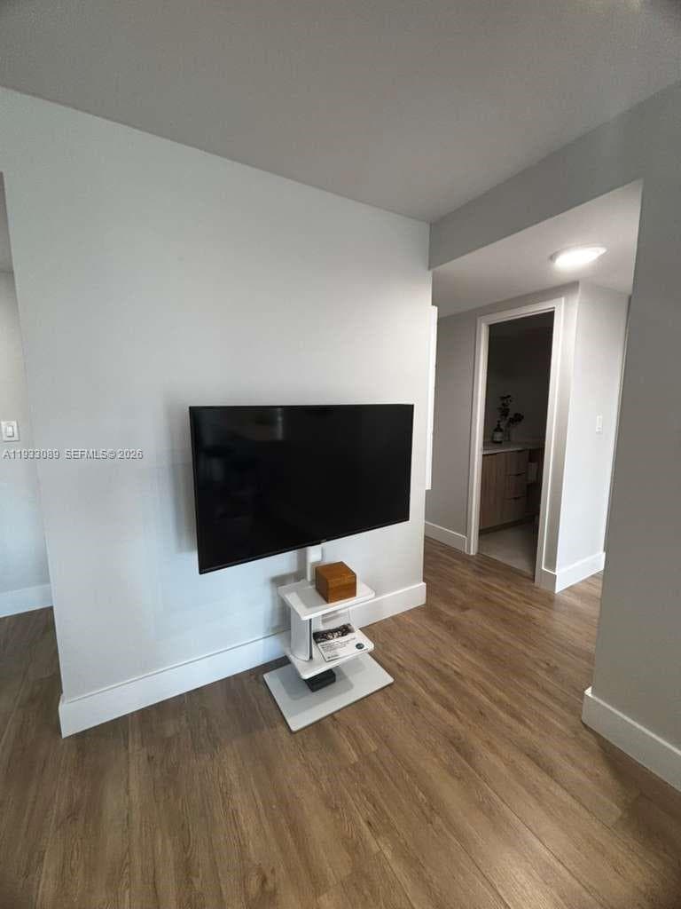 251 174th St # 1215, Sunny Isles Beach FL 33160 — 10