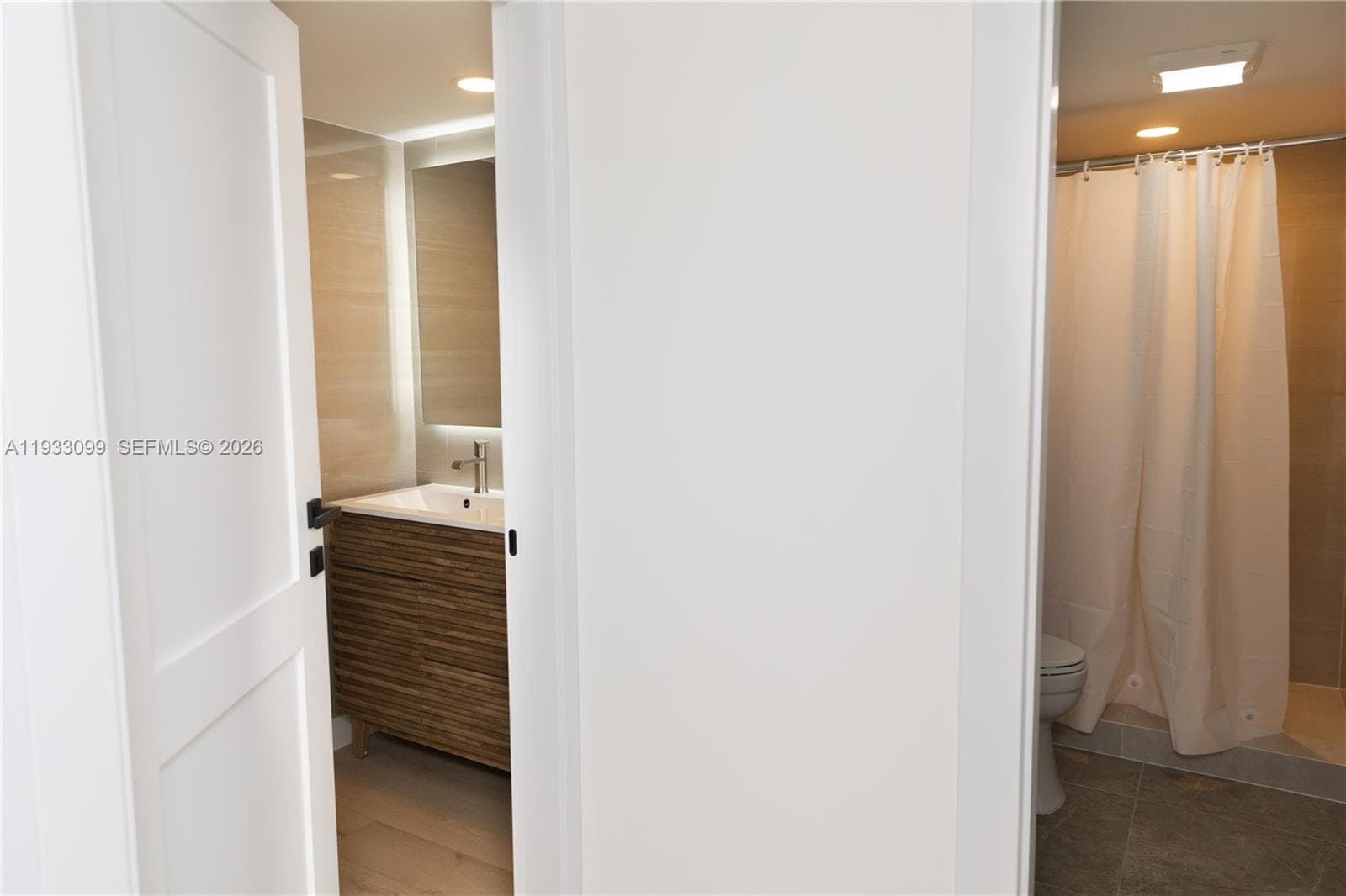3625 N Country Club Dr # 309, Aventura FL 33180 — 3
