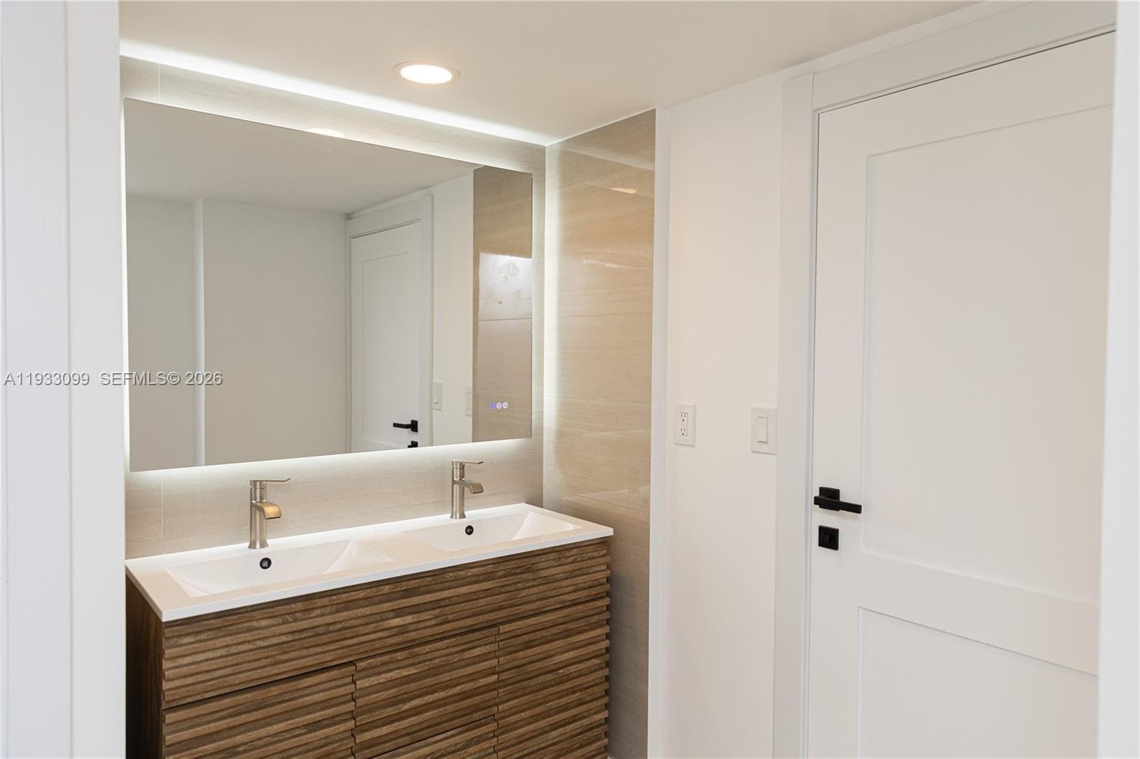 3625 N Country Club Dr # 309, Aventura FL 33180 — 5