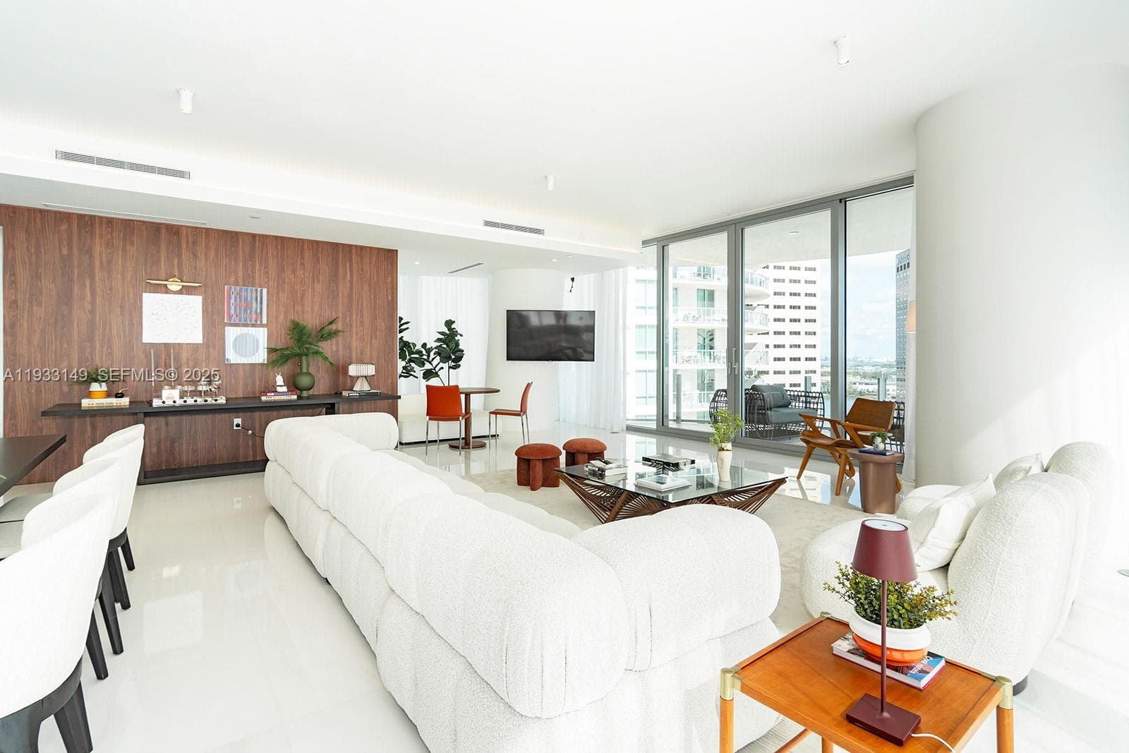 300 Biscayne Blvd Way # 1901, Miami FL 33131 — 13