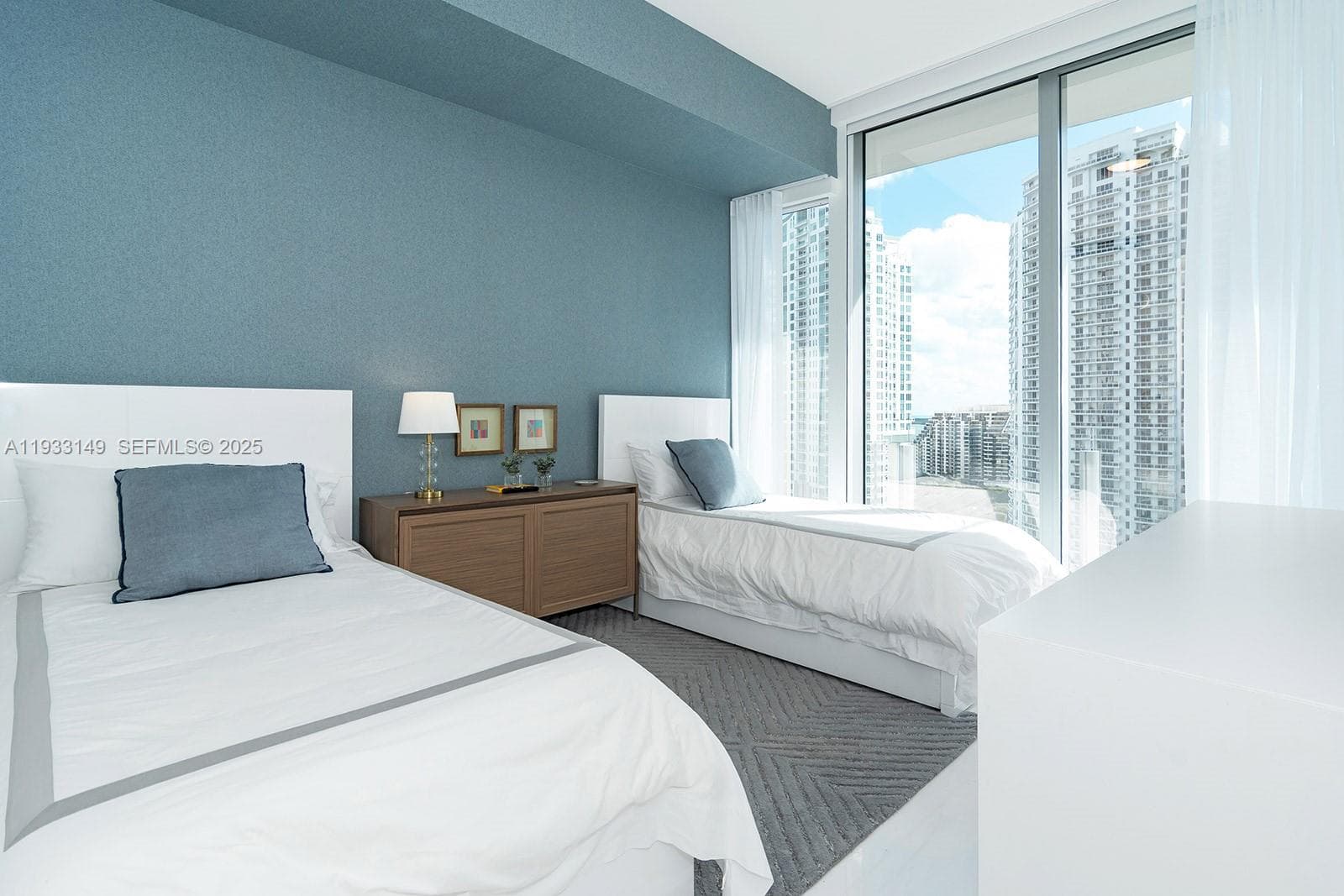300 Biscayne Blvd Way # 1901, Miami FL 33131 — 38