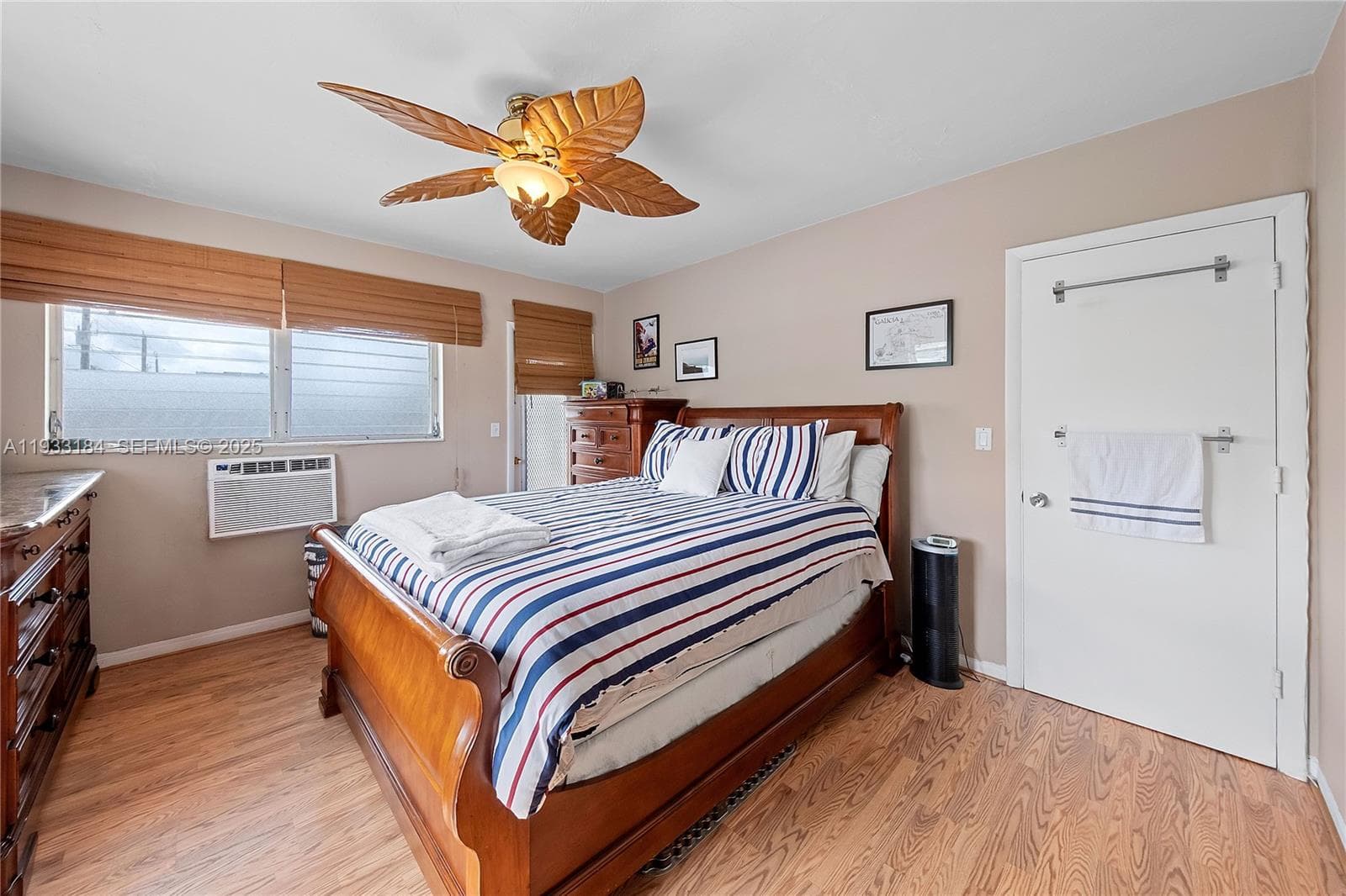 8040 Tatum Waterway Dr # 11, Miami Beach FL 33141 — 23