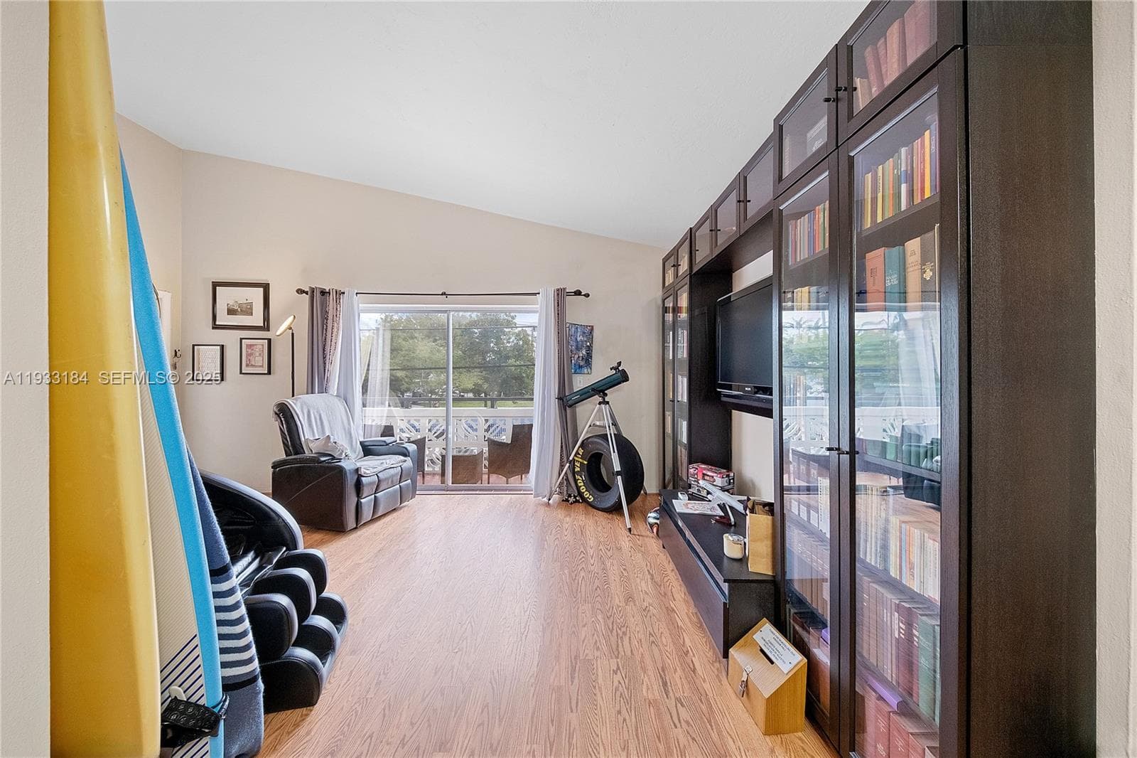 8040 Tatum Waterway Dr # 11, Miami Beach FL 33141 — 16