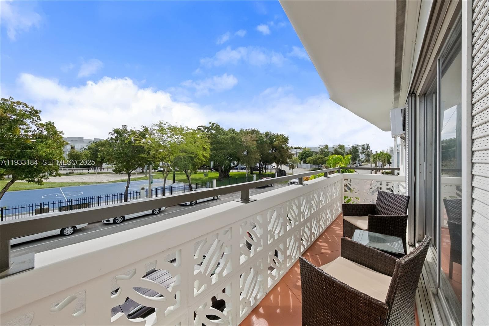 8040 Tatum Waterway Dr # 11, Miami Beach FL 33141 — 26