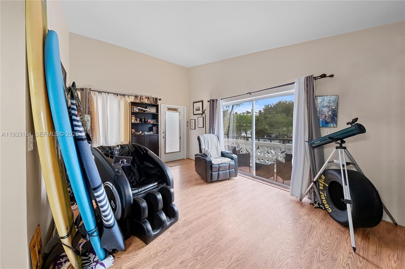 8040 Tatum Waterway Dr # 11, Miami Beach FL 33141 — 11